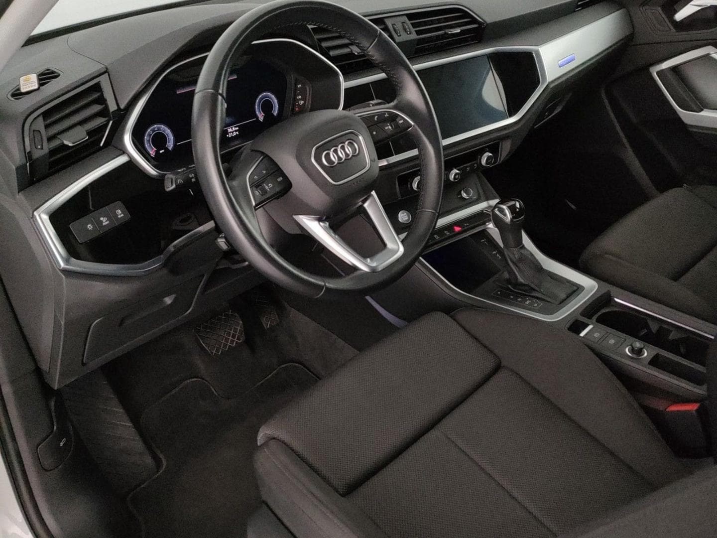 Immagine di Audi Q3 Sportback Business Plus 35 TFSI 110 kW (150 PS) S tronic - Vista: for more details contact your dealer