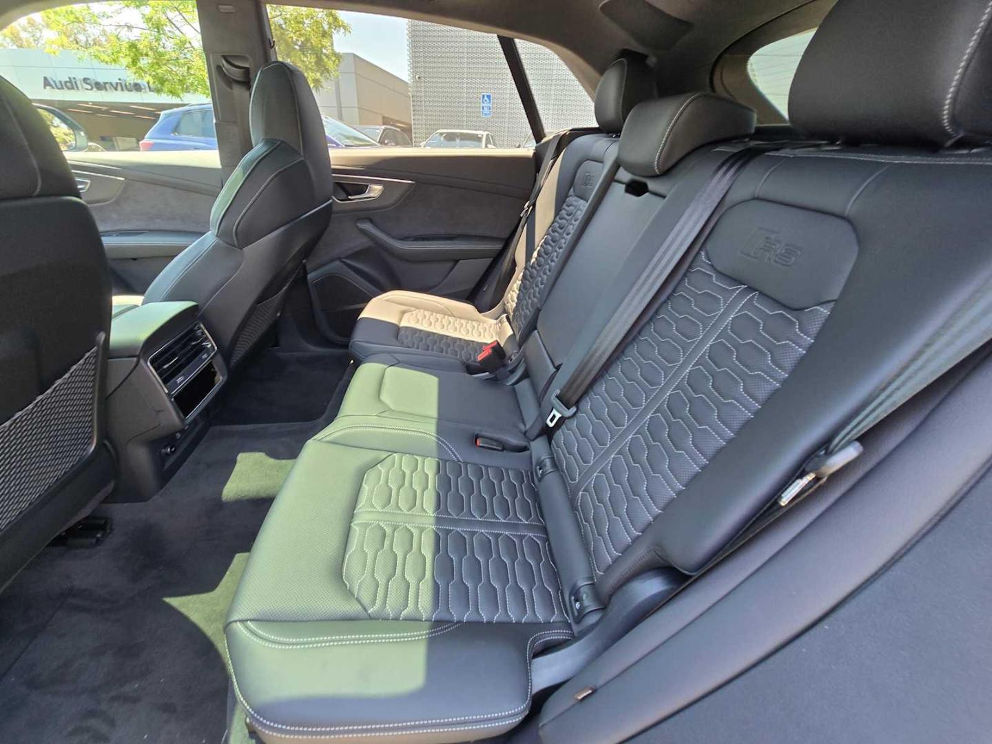 2025 Audi RS Q8 Base - Photo 20