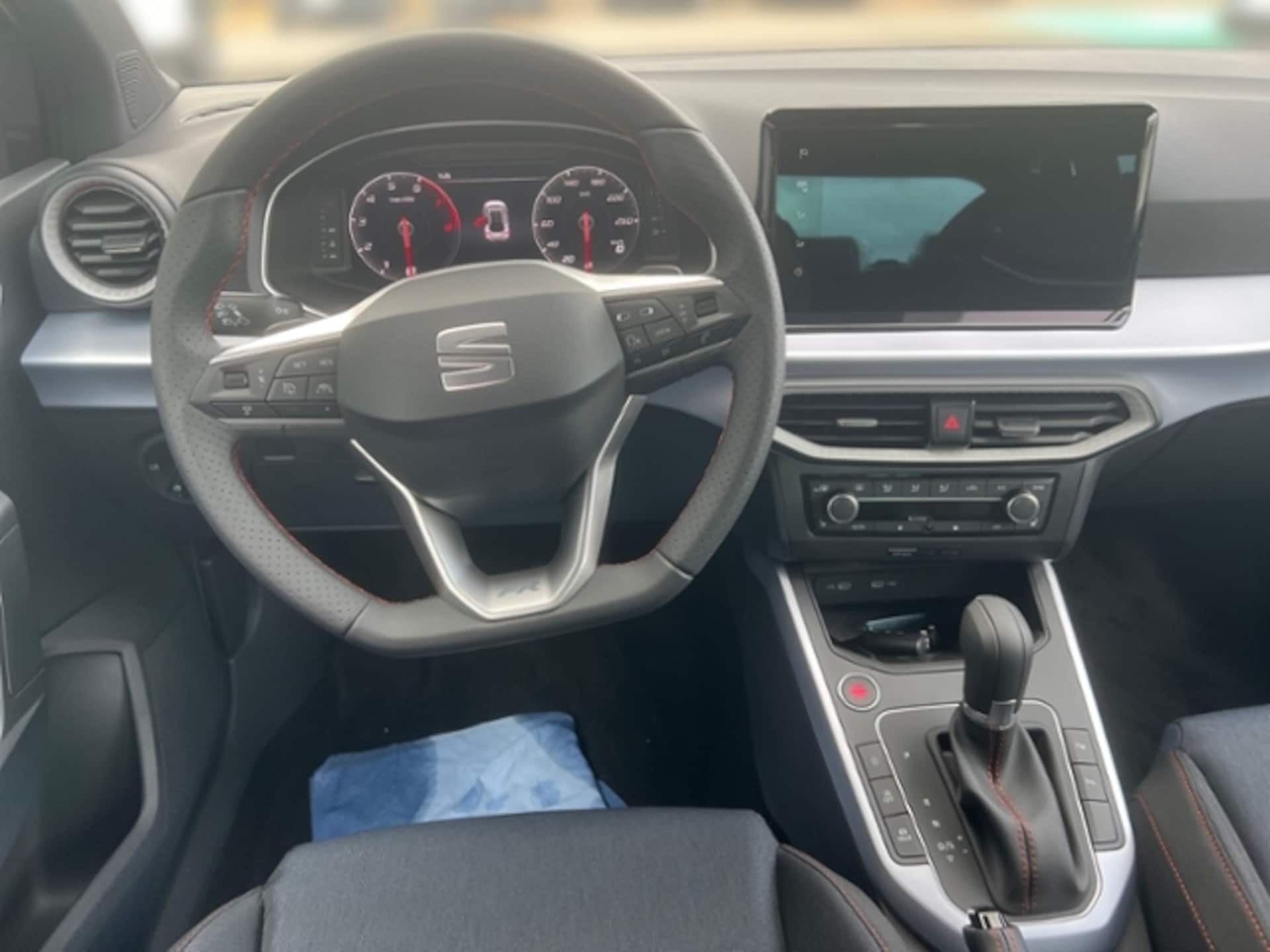 SEAT Arona FR