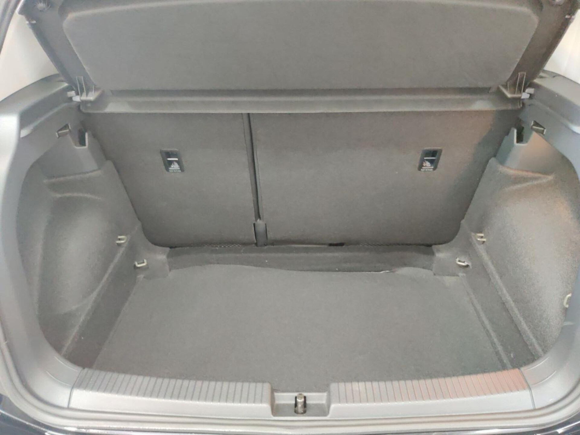 Volkswagen T-Cross Basis-Modell