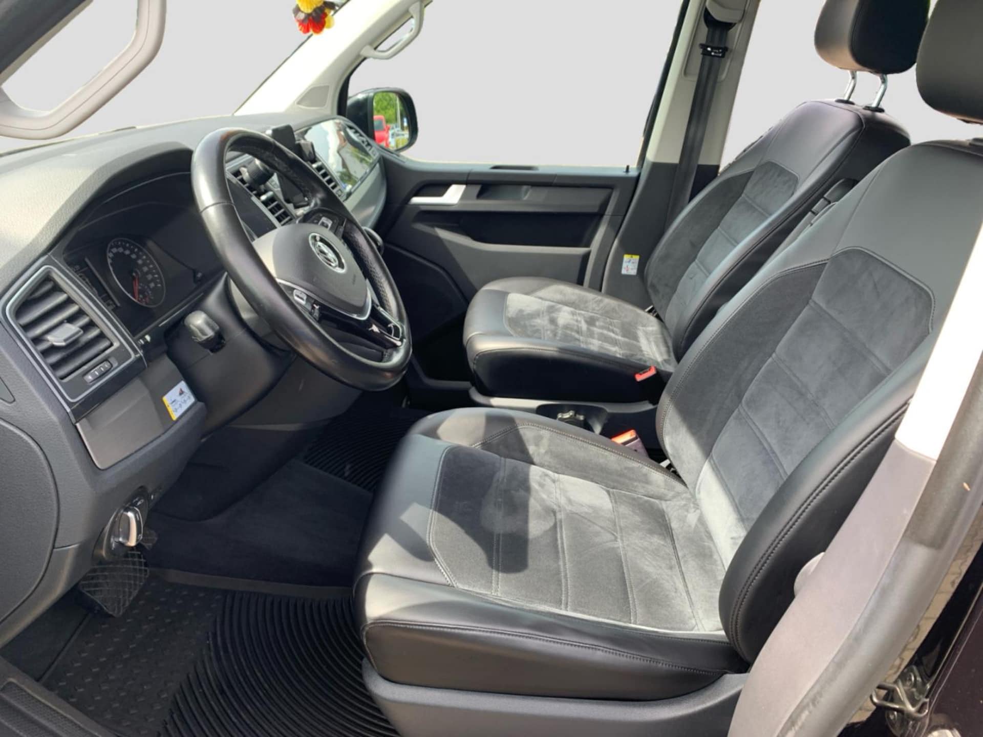 Volkswagen T6 California Beach