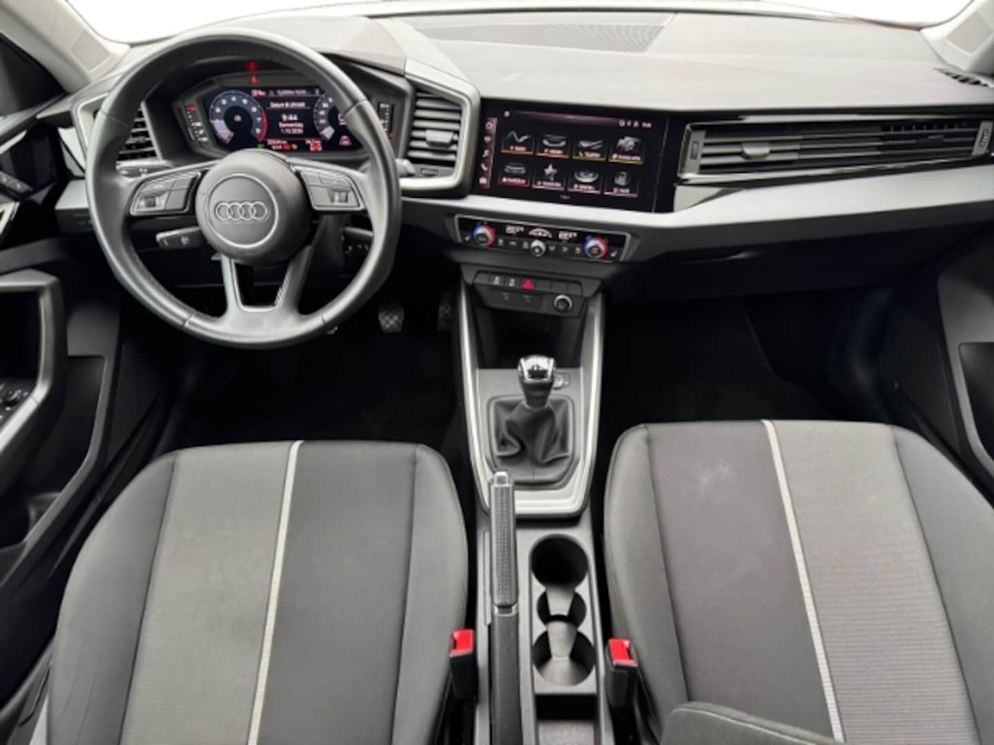 Bild über Audi A1 Sportback 25 TFSI Schaltgetriebe - für weitere Informationen kontaktieren Sie den Audi Partner