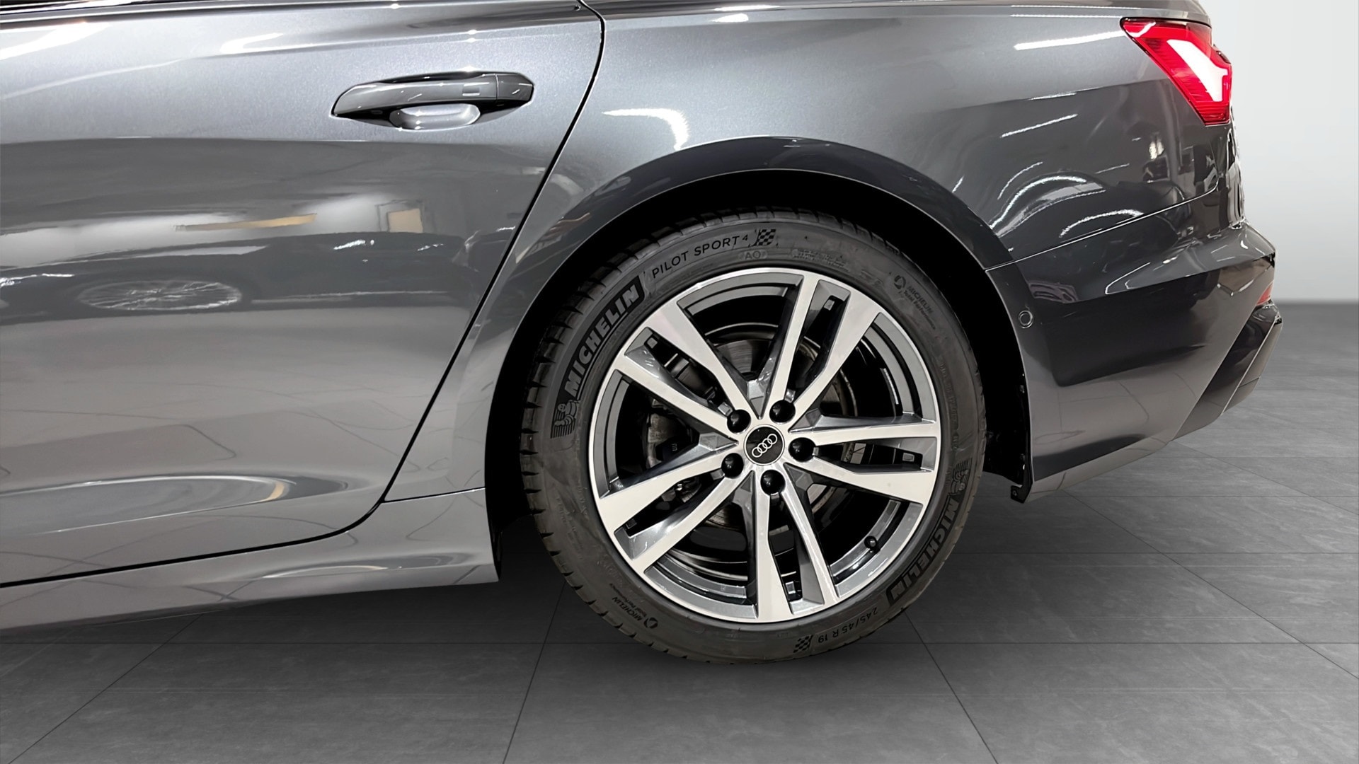 Image about Audi A6 Avant A6 Avant 40 TDI quattro S line204hkS tronic