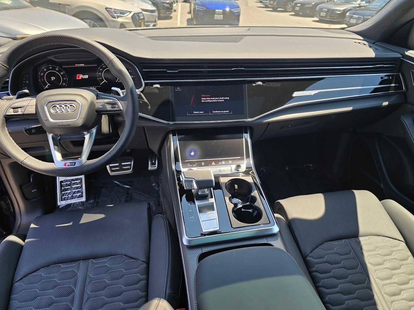 2025 Audi RS Q8 Base - Photo 22