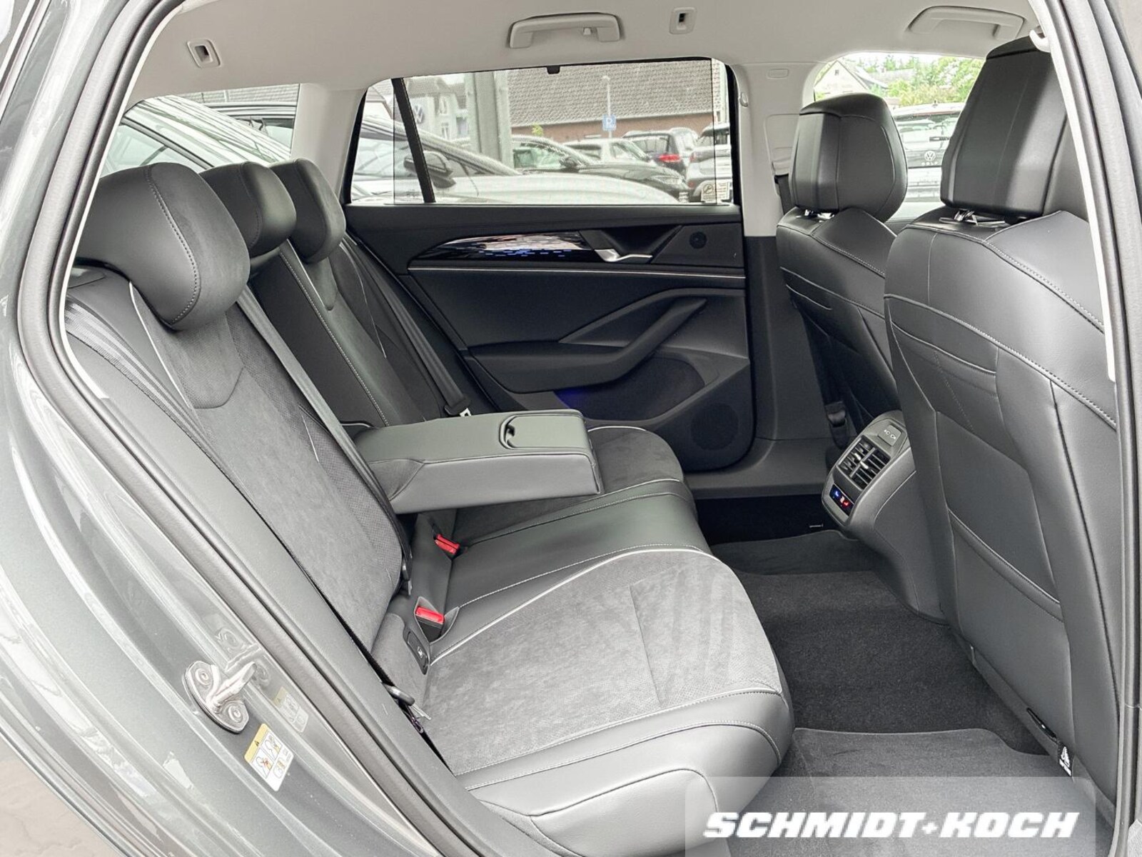 Volkswagen Passat – Bild 8
