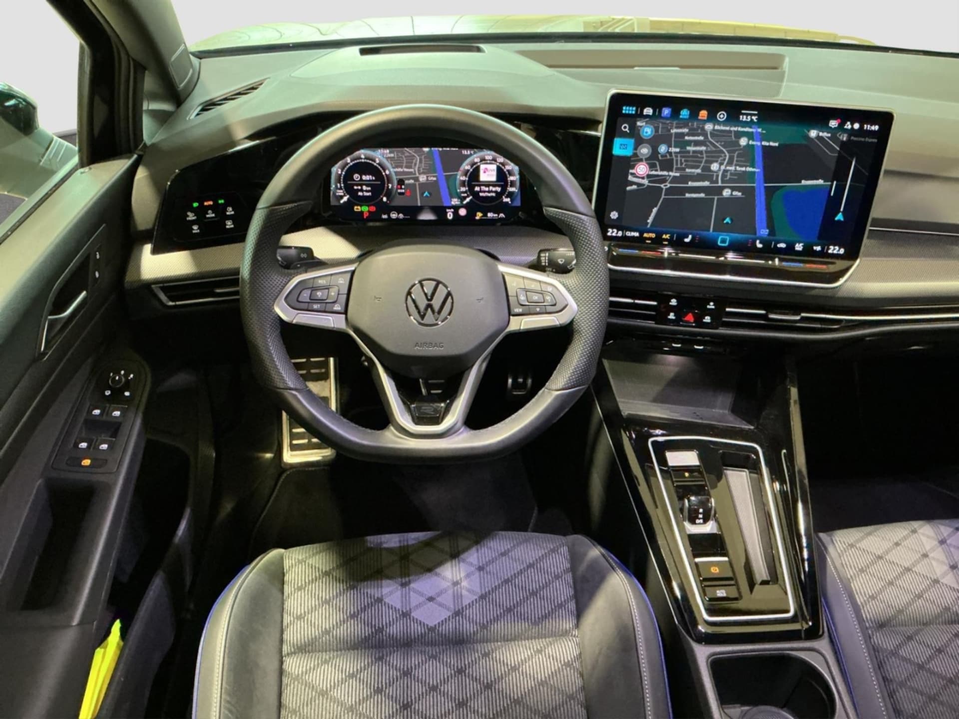 Volkswagen Golf R-Line