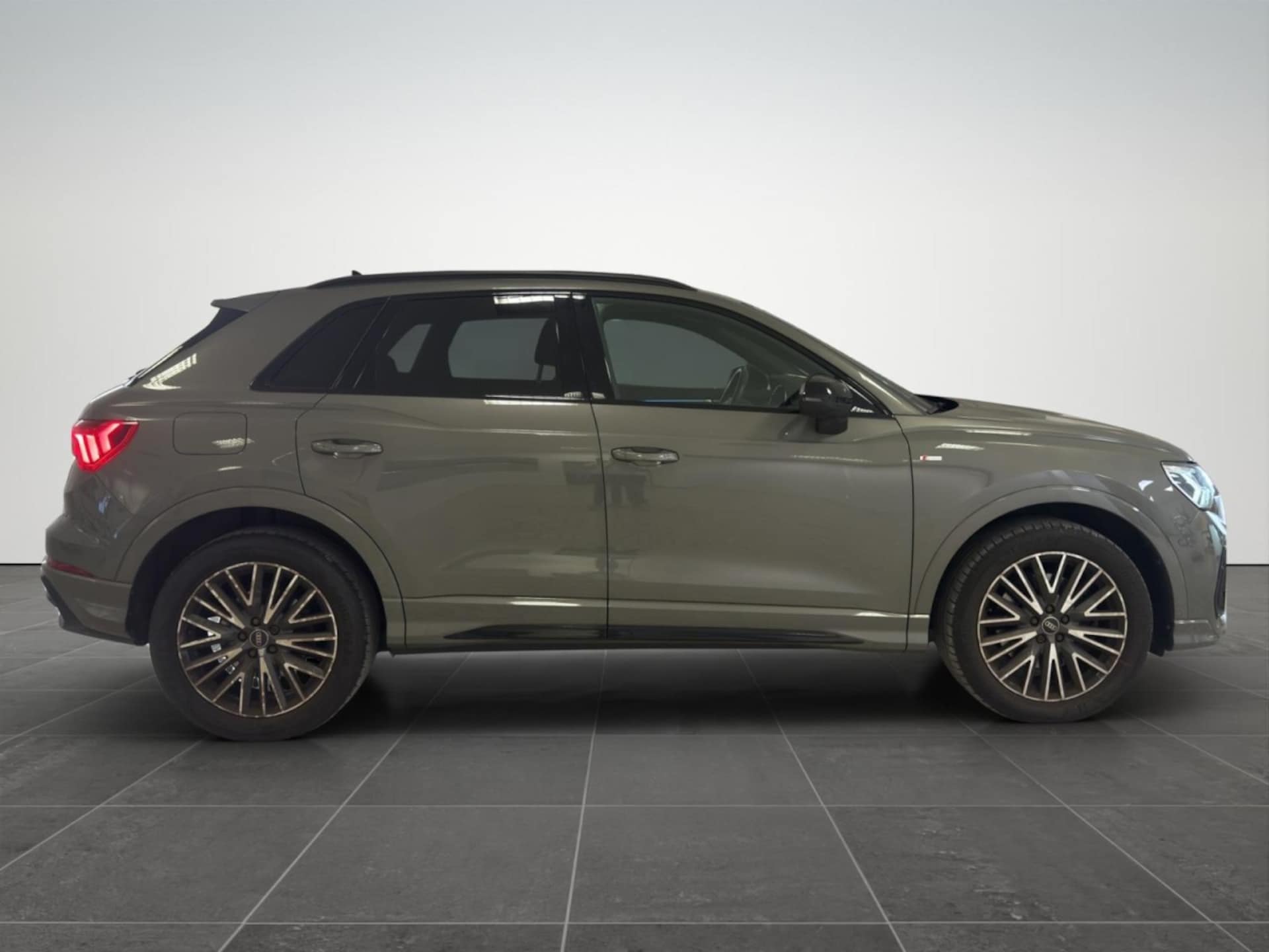 Audi Q3 SUV S line