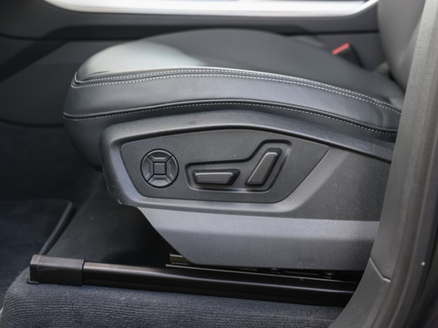 Bild über Audi Q7 SUV TFSI quattro 250 kW tiptronic - für weitere Informationen kontaktieren Sie den Audi Partner