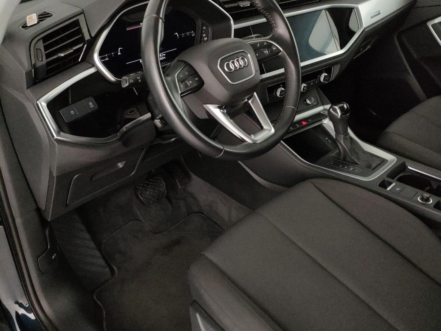 Immagine di Audi Q3 Business Advanced 40 TDI quattro 140 kW (190 PS) S tronic - Vista: for more details contact your dealer