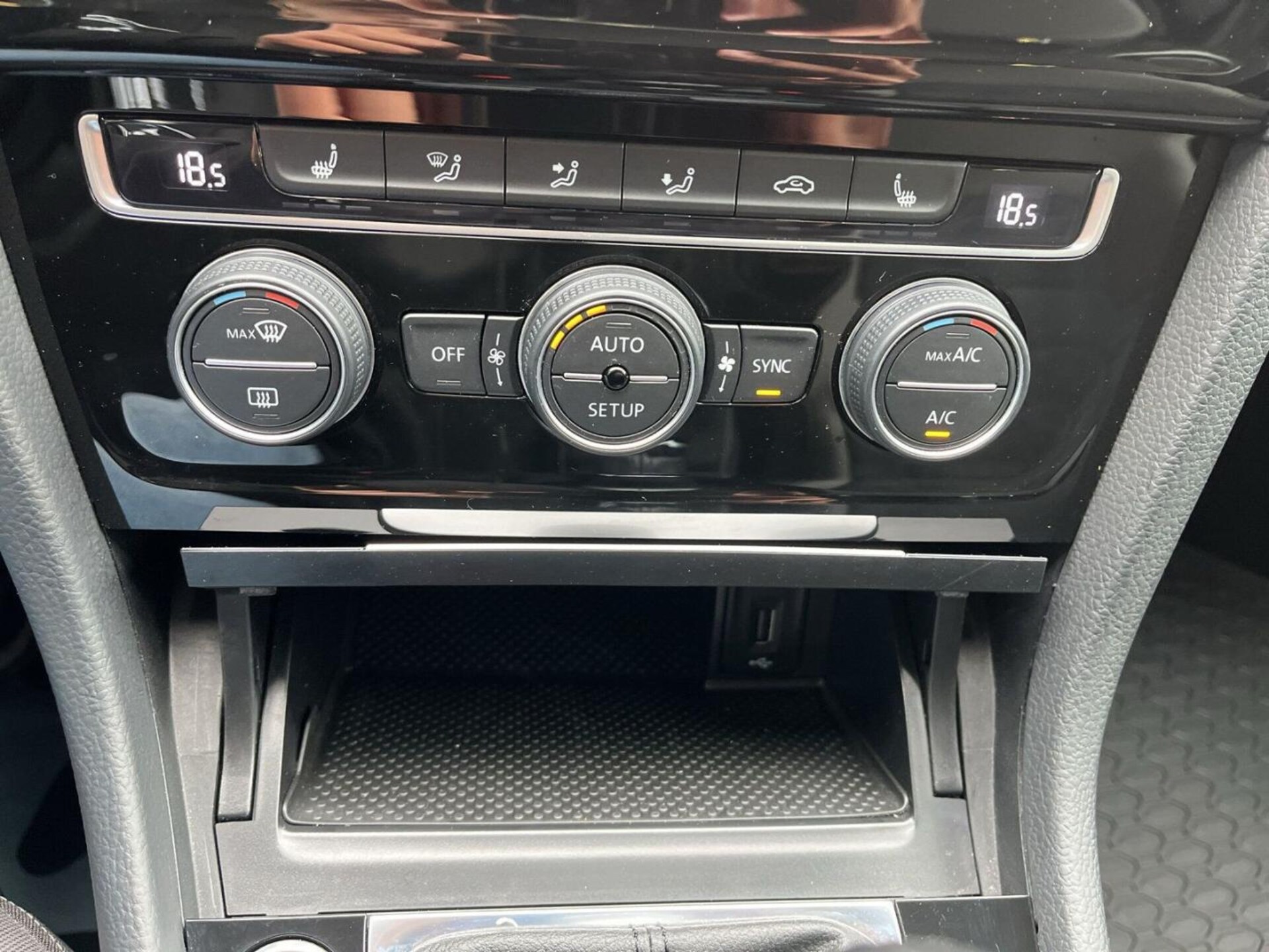 Volkswagen Golf Highline