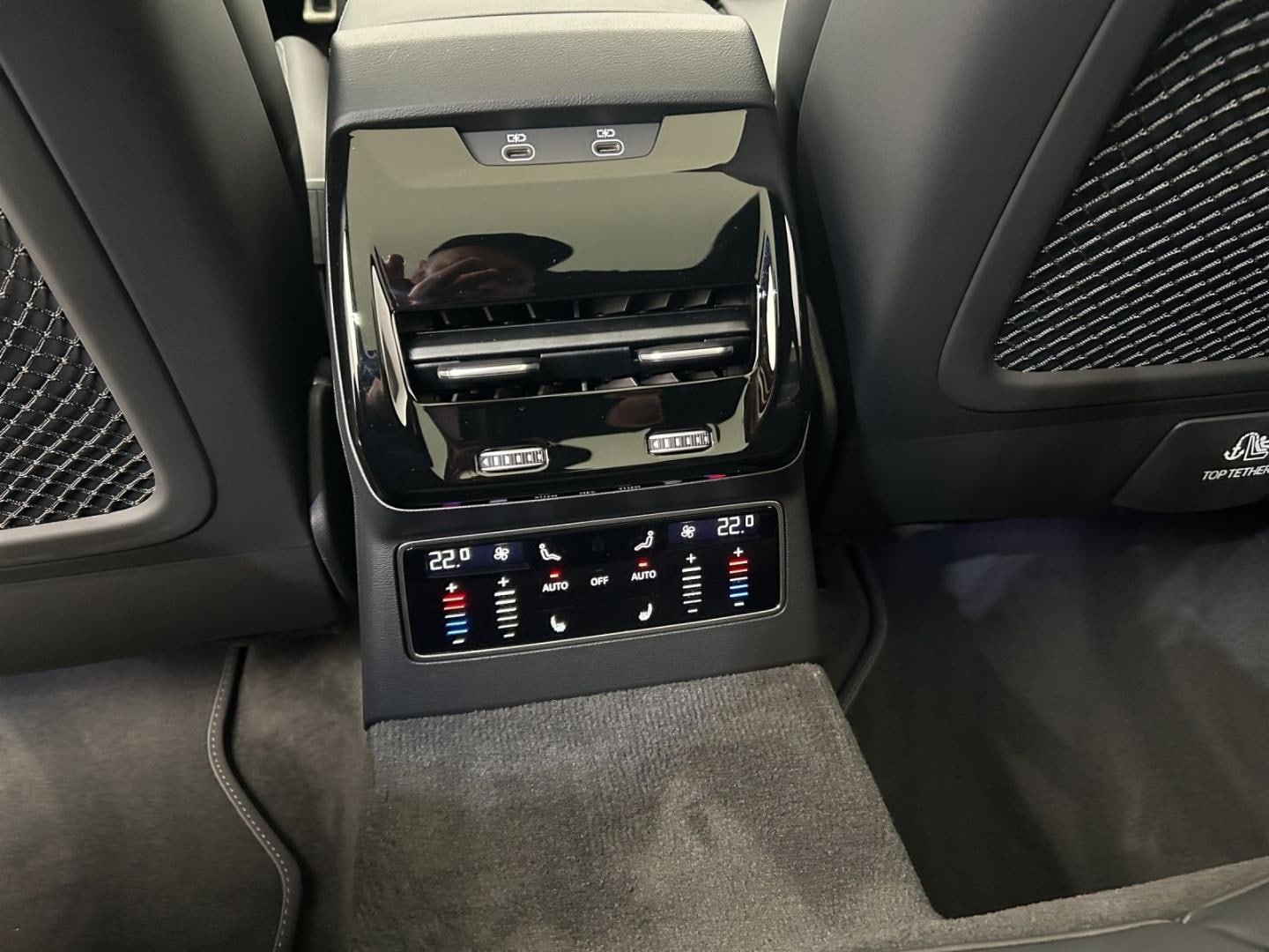 Bild über Audi A6 Avant TDI quattro 150 kW S tronic - für weitere Informationen kontaktieren Sie den Audi Partner