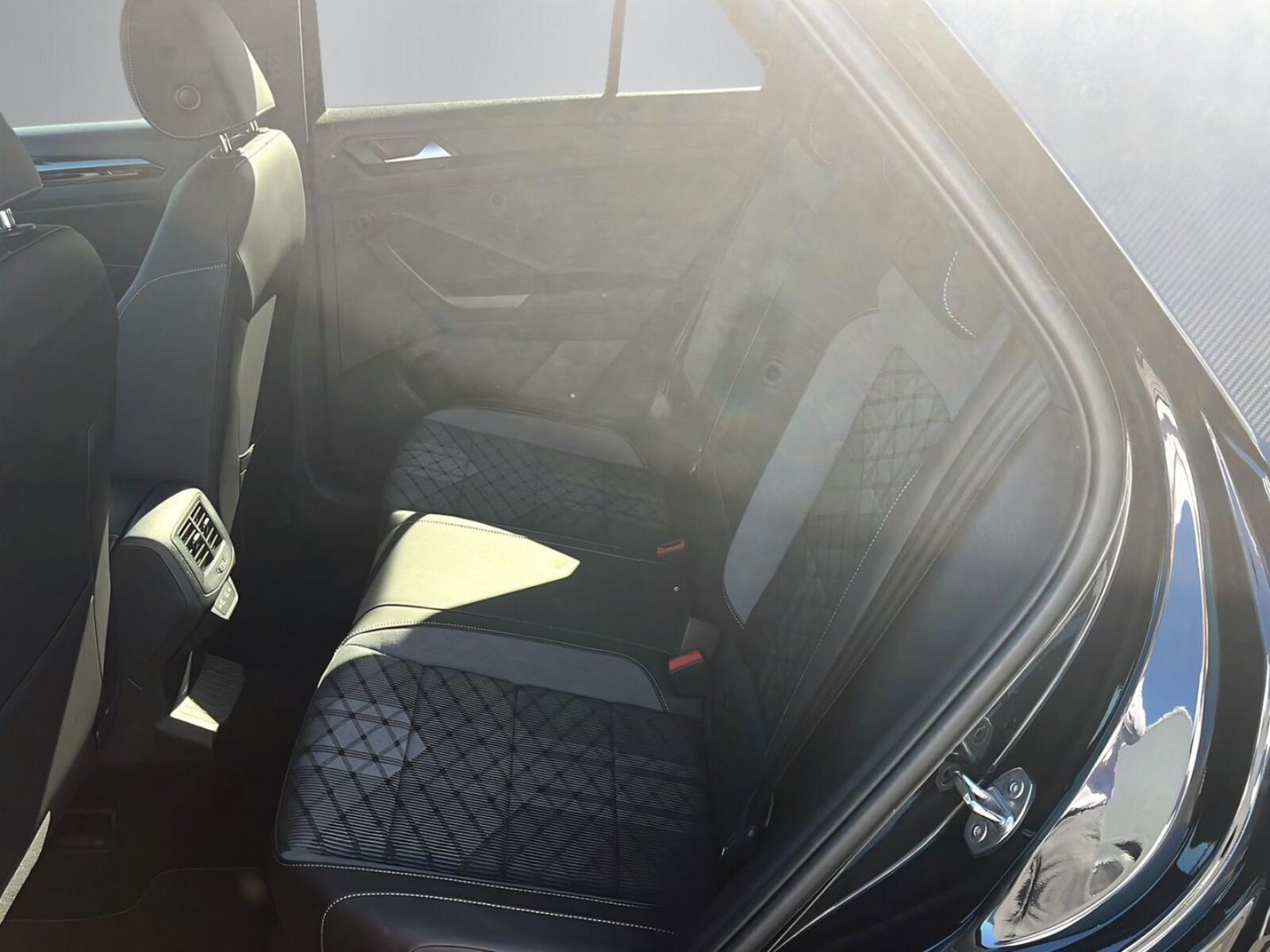 Volkswagen T-Roc – Bild 10