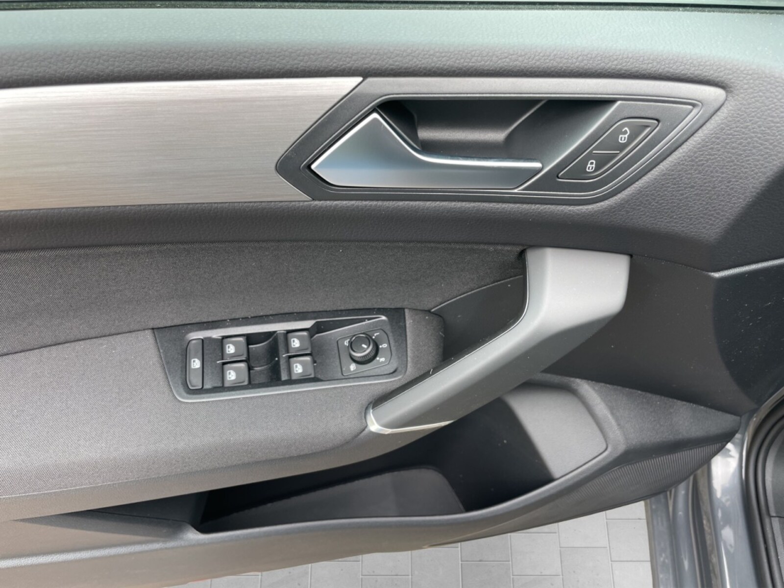 Volkswagen Touran – Bild 9