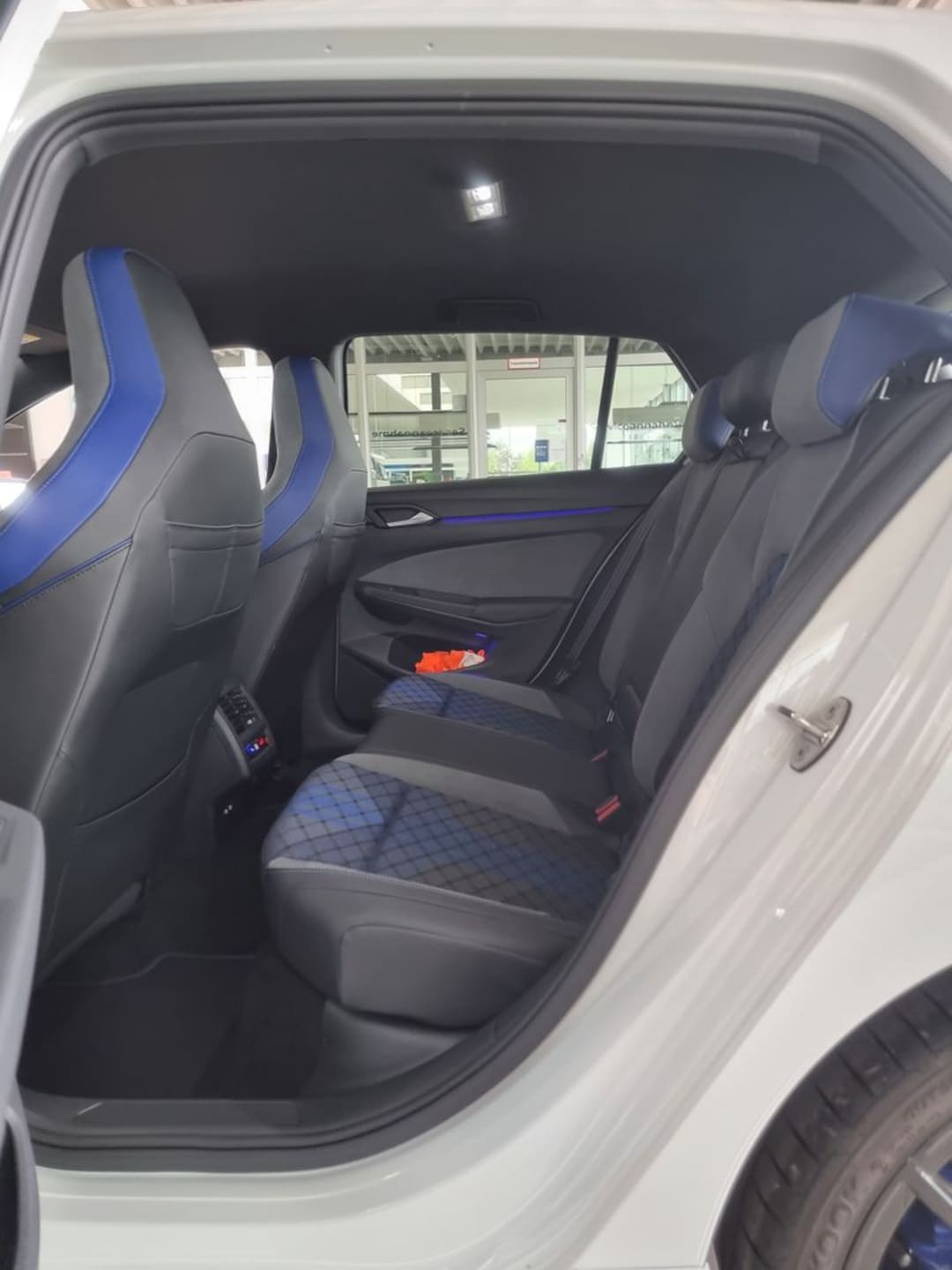 Volkswagen Golf R