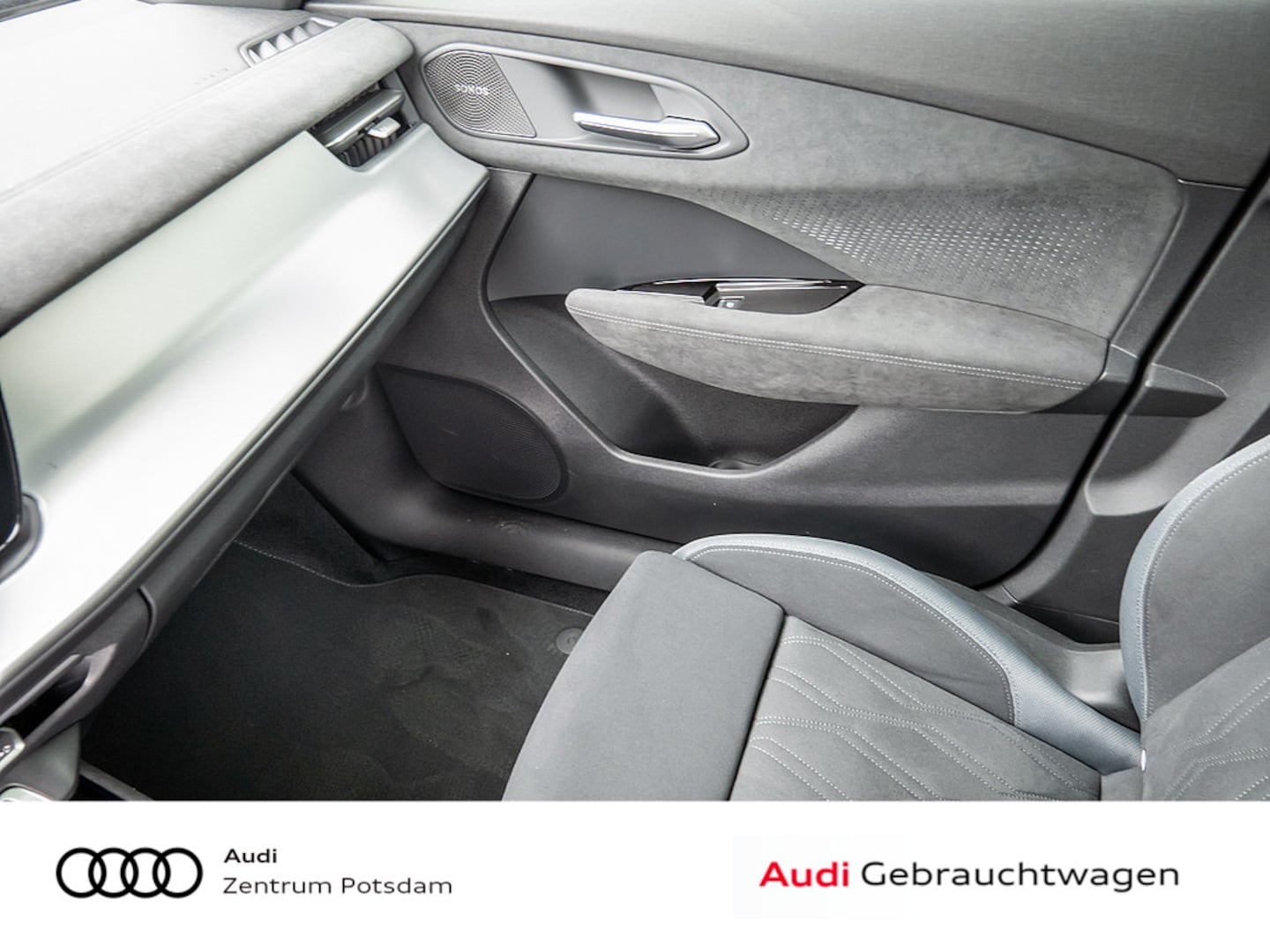 Bild über Audi Q3 SUV e-hybrid e-hybrid 200 kW S tronic - für weitere Informationen kontaktieren Sie den Audi Partner