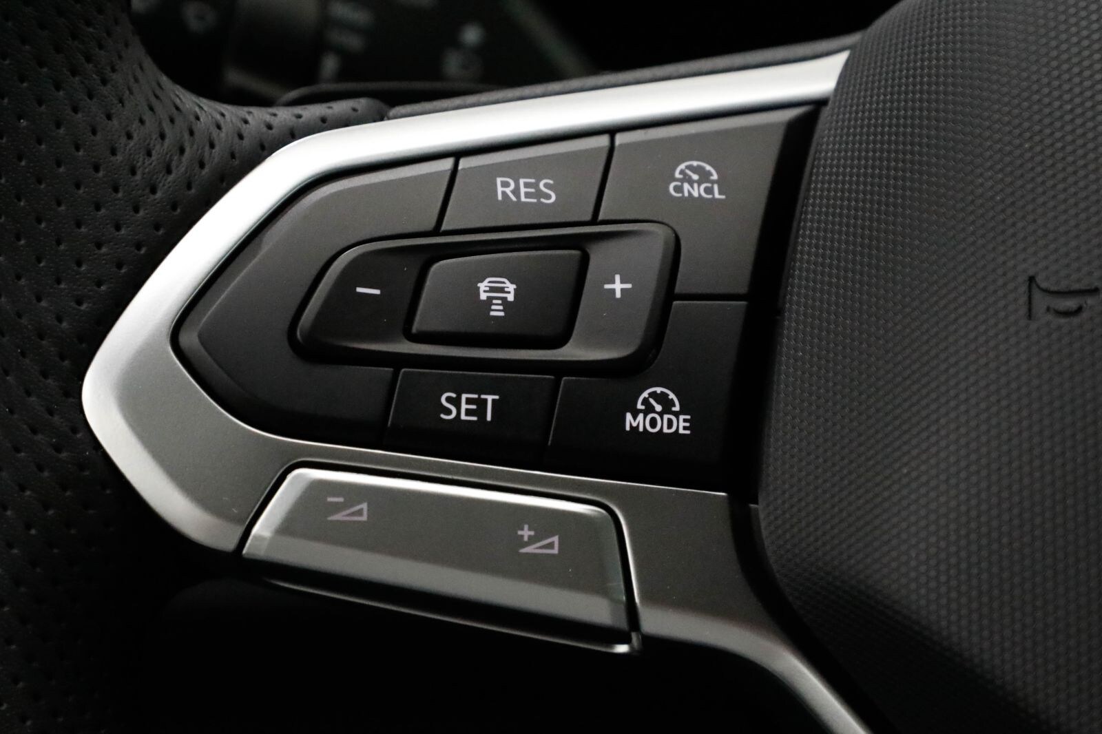 Volkswagen Passat – Bild 25