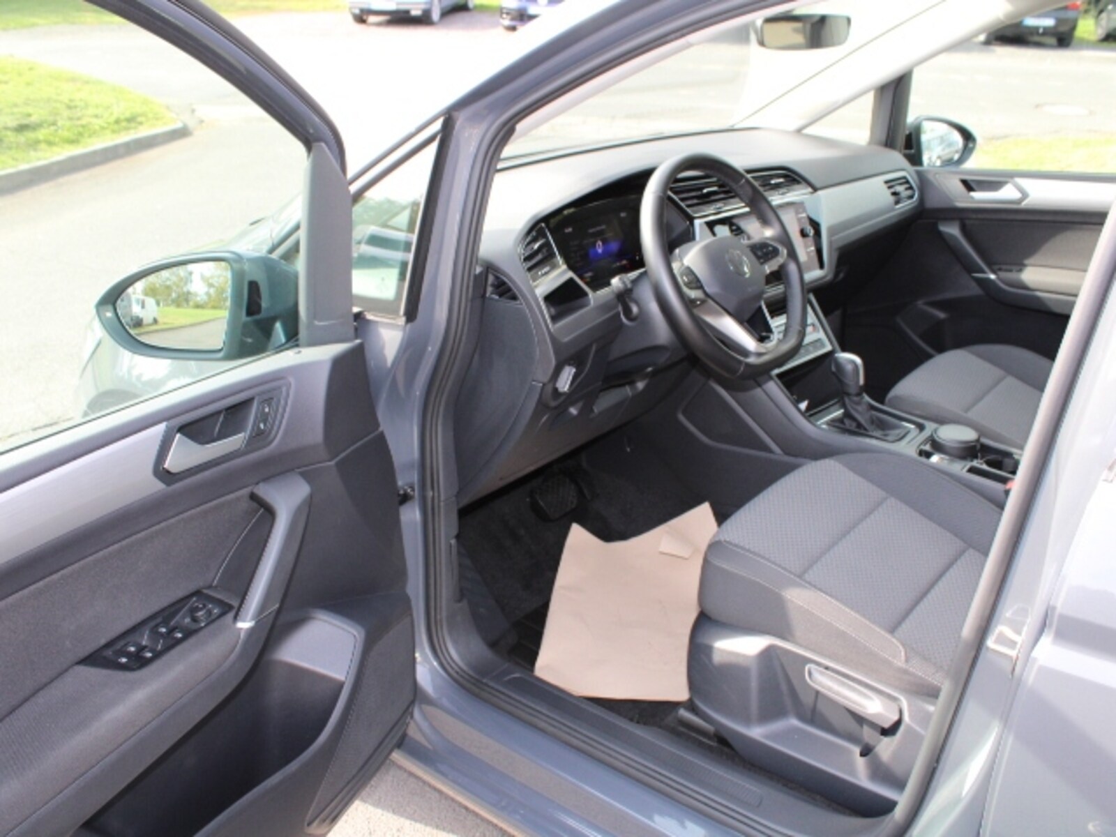 Volkswagen Touran – Bild 10