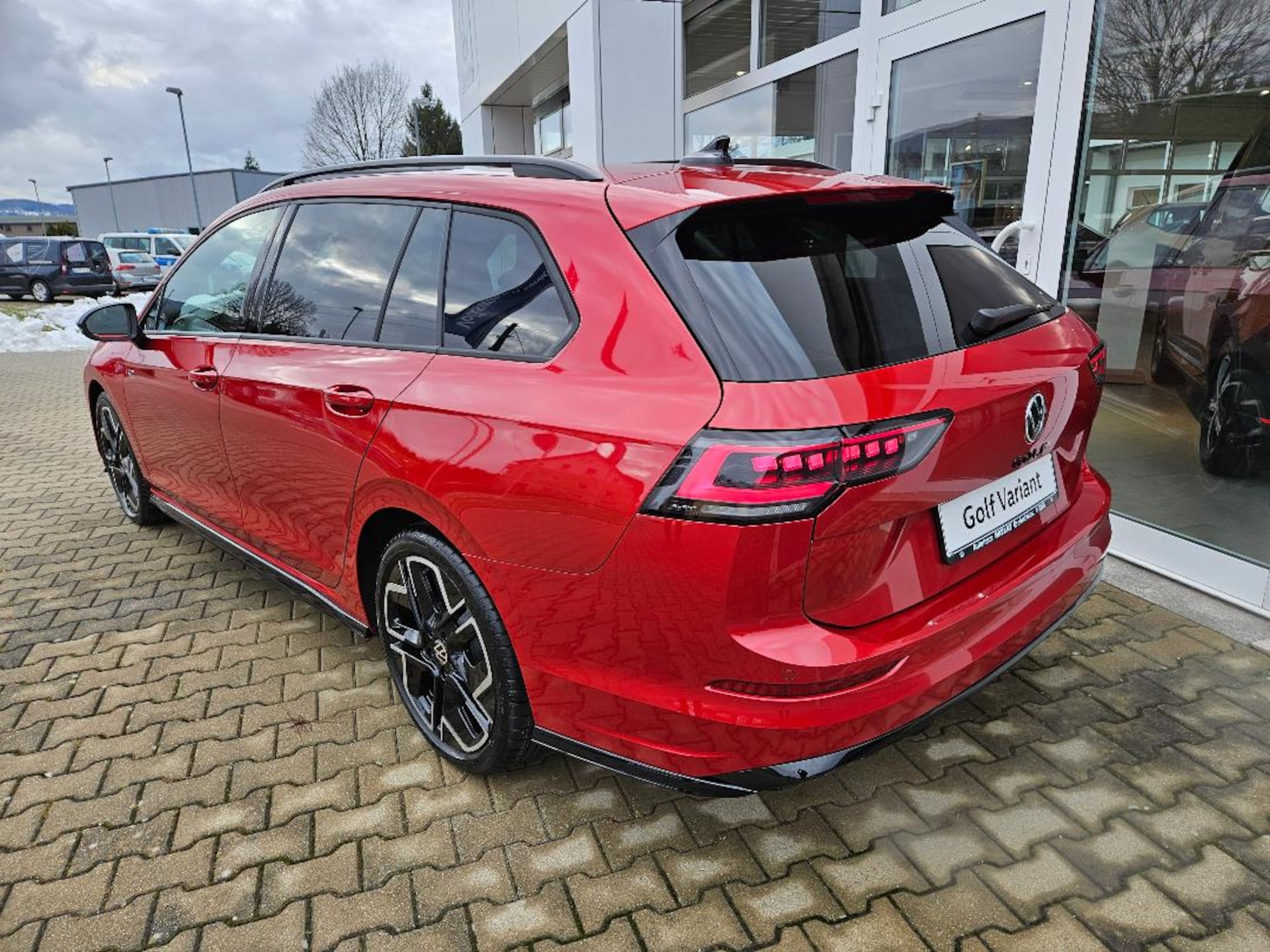 Volkswagen Golf Variant R-Line