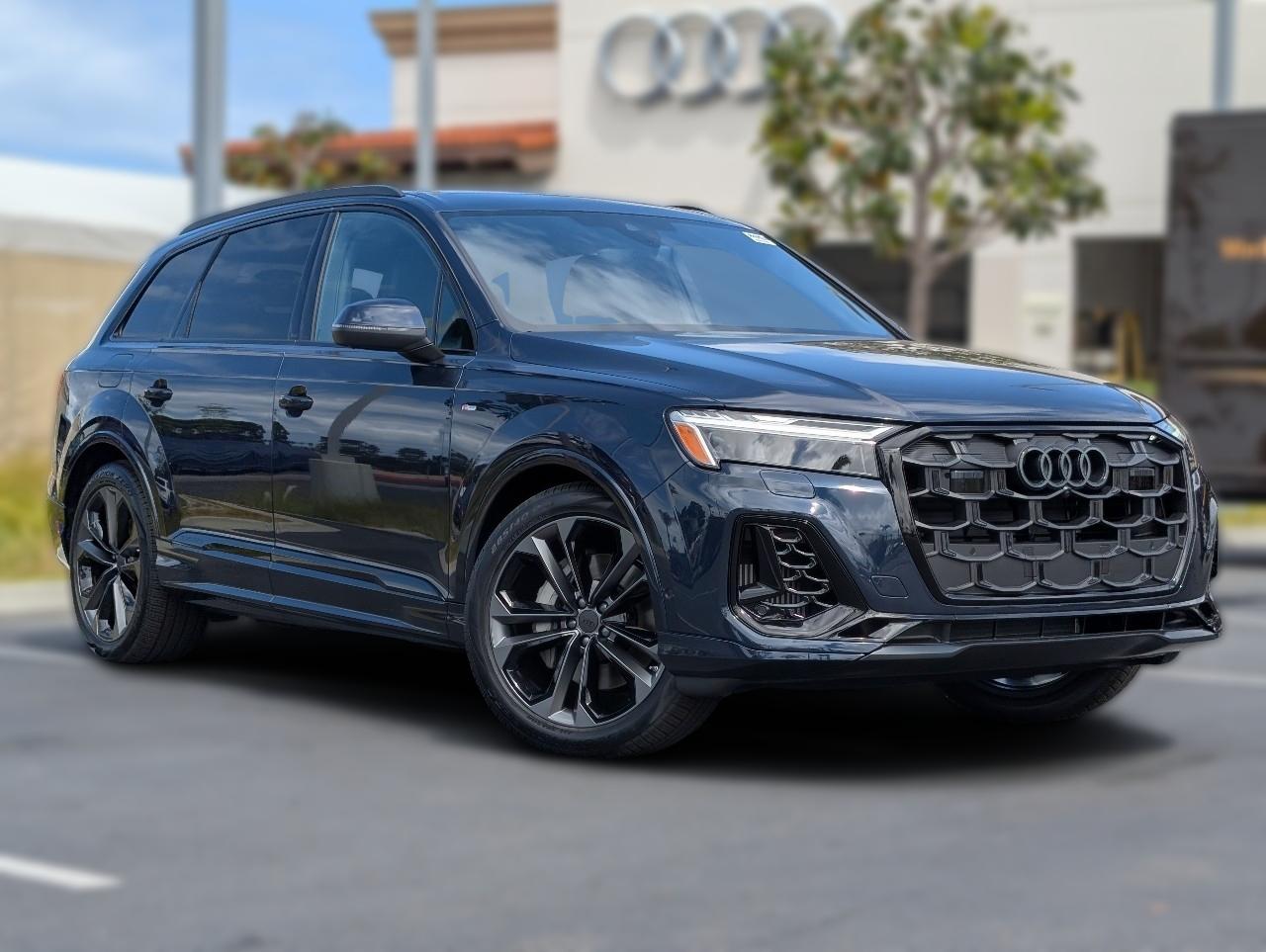 2026 Audi Q7 55 S Line Premium Plus quattro Tiptronic's photo