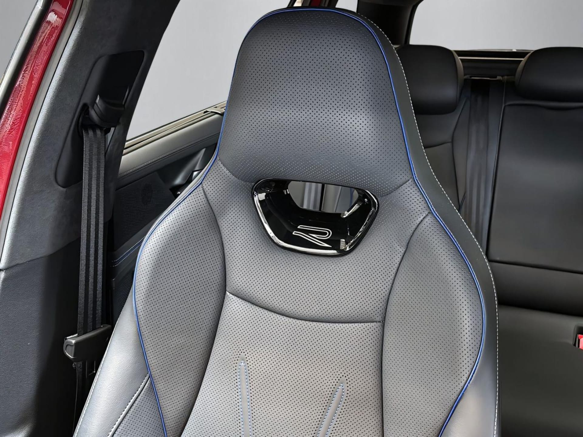 Volkswagen Passat R-Line