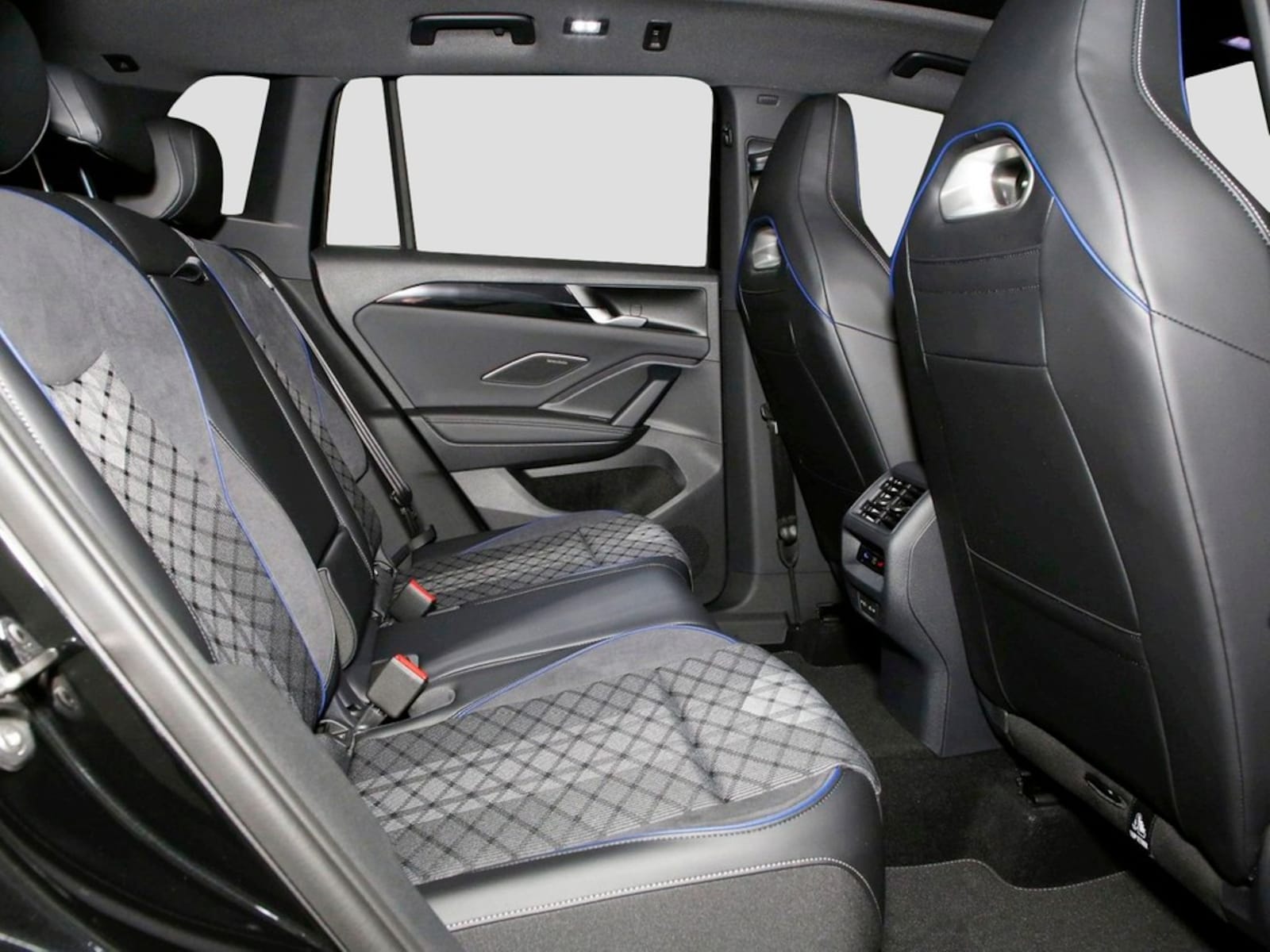 Volkswagen Tiguan – Bild 11