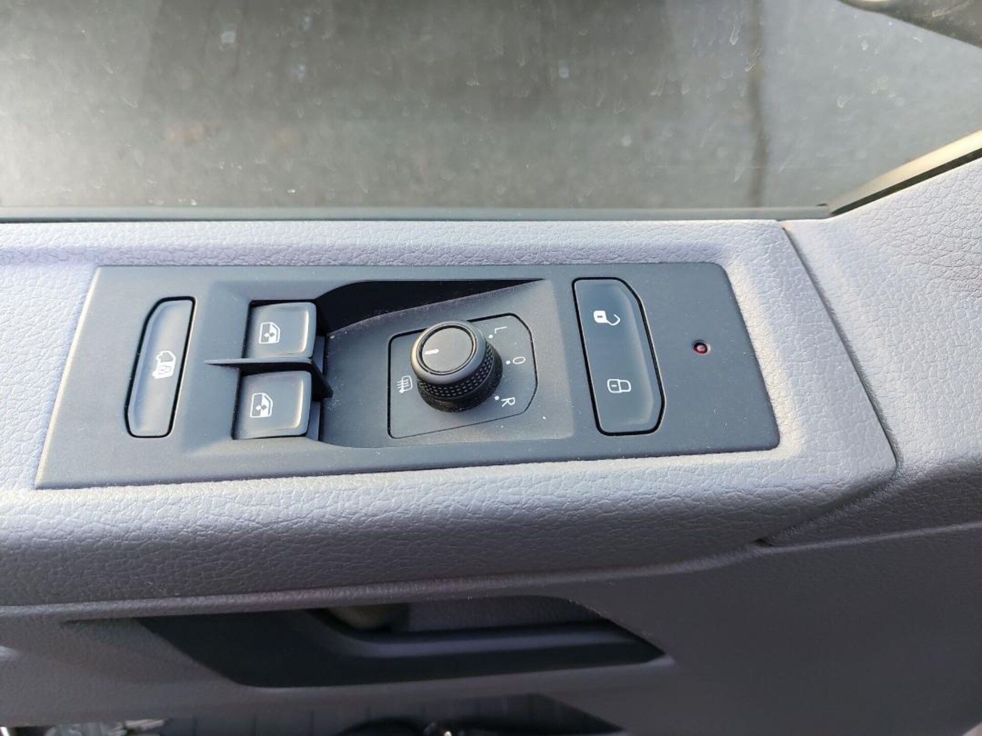 Volkswagen T6.1 Transporter Kasten langer Radstand
