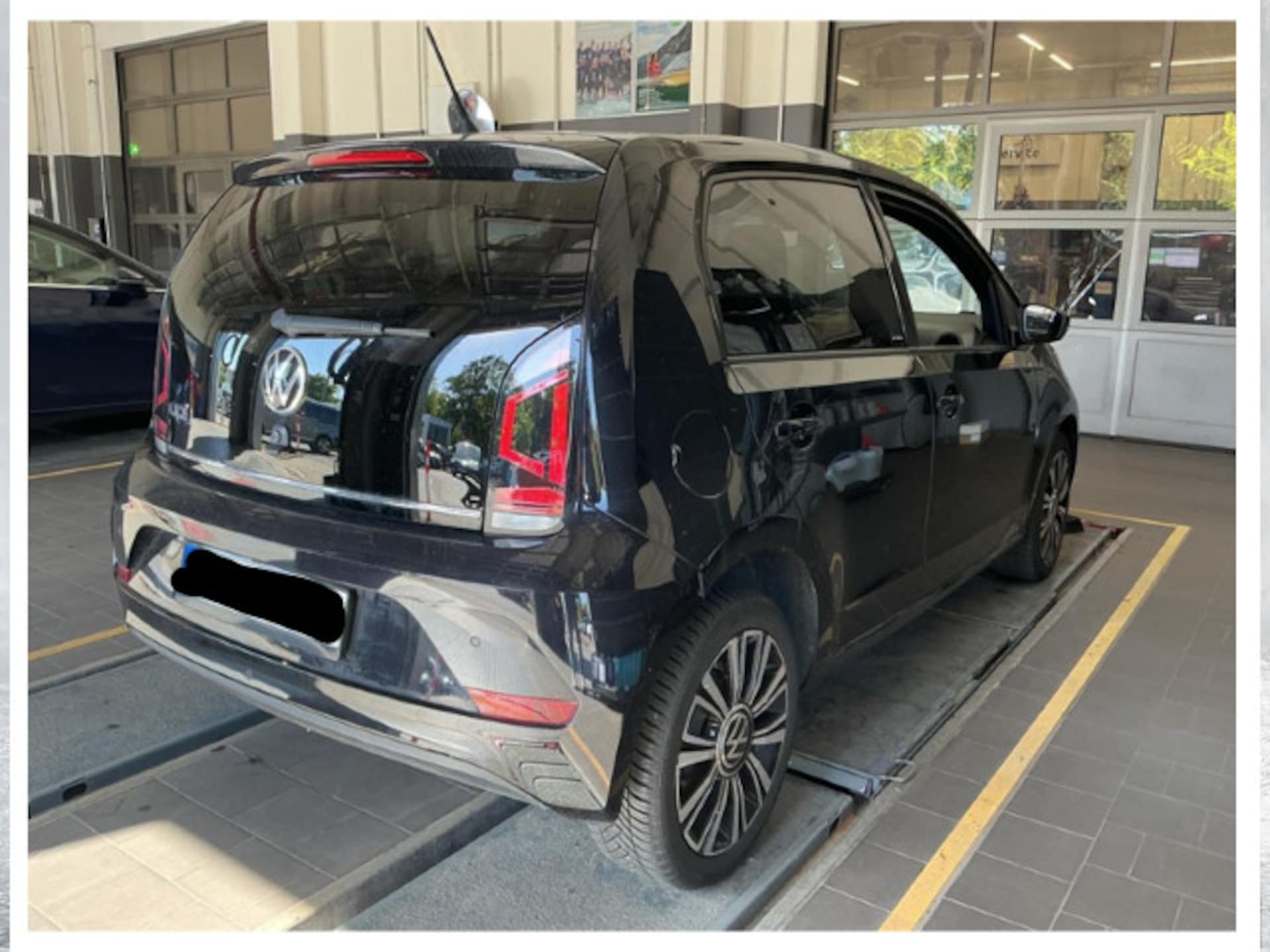 Volkswagen up! ACTIVE