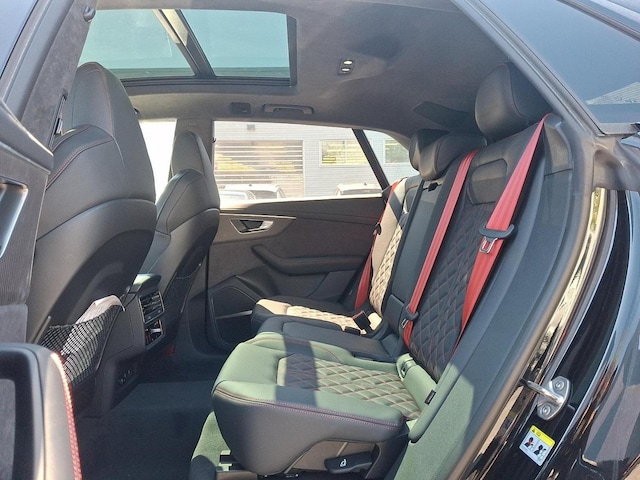2026 Audi SQ8 Prestige - Photo 6