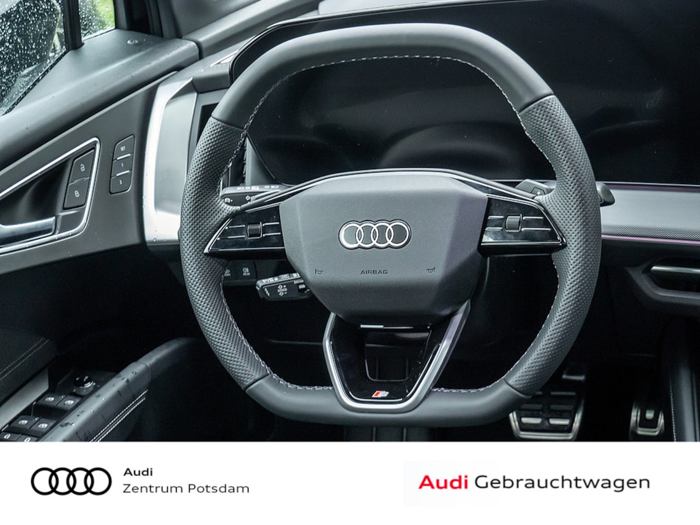 Bild über Audi Q4 Sportback e-tron e-tron quattro 220 kW - für weitere Informationen kontaktieren Sie den Audi Partner