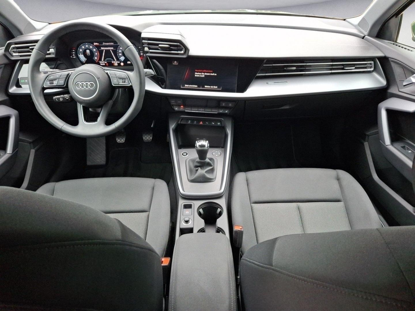 Bild über Audi A3 Sportback advanced 35 TFSI Schaltgetriebe - für weitere Informationen kontaktieren Sie den Audi Partner