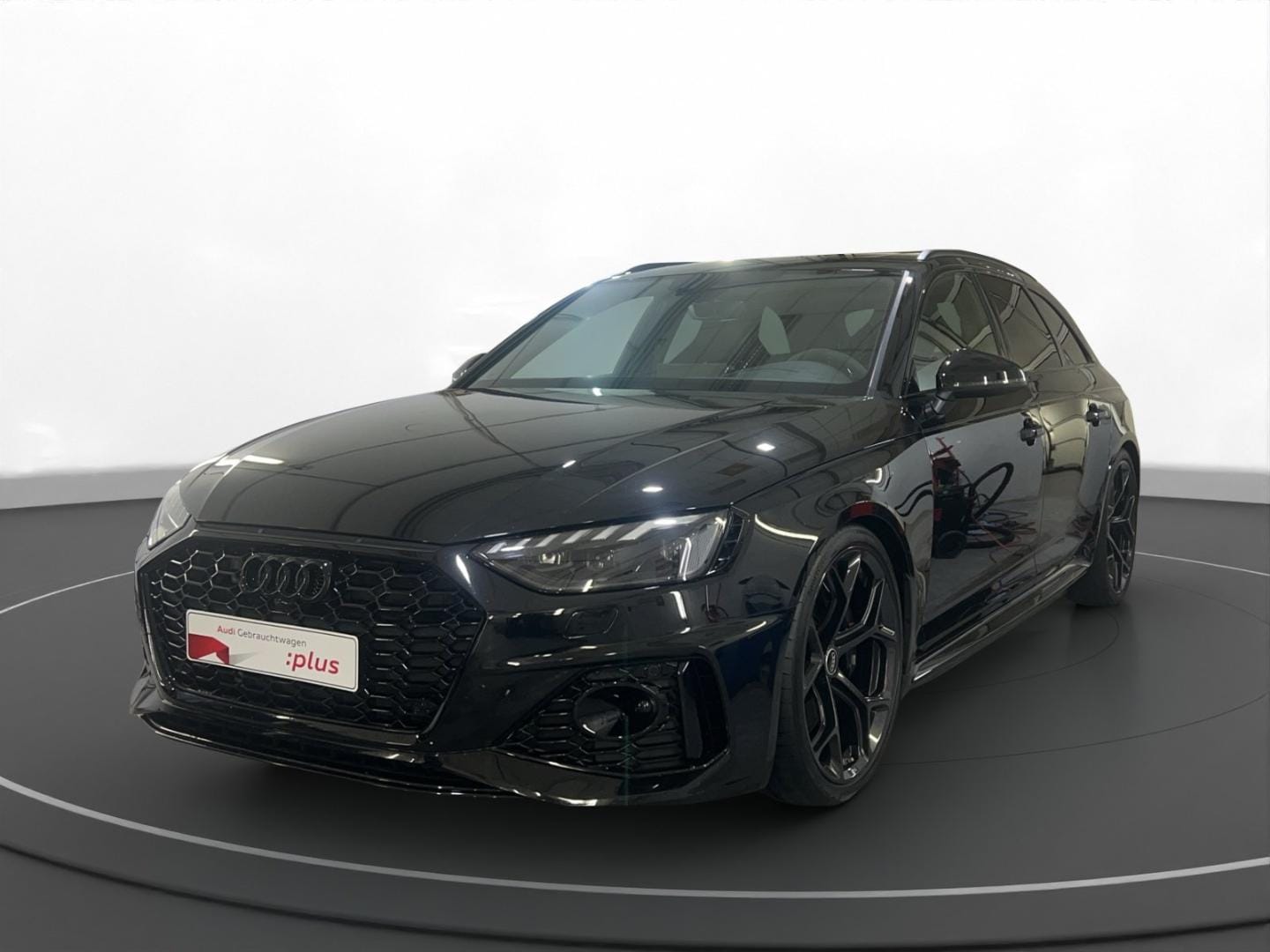 Bild über Audi RS 4 Avant TFSI quattro tiptronic - für weitere Informationen kontaktieren Sie den Audi Partner