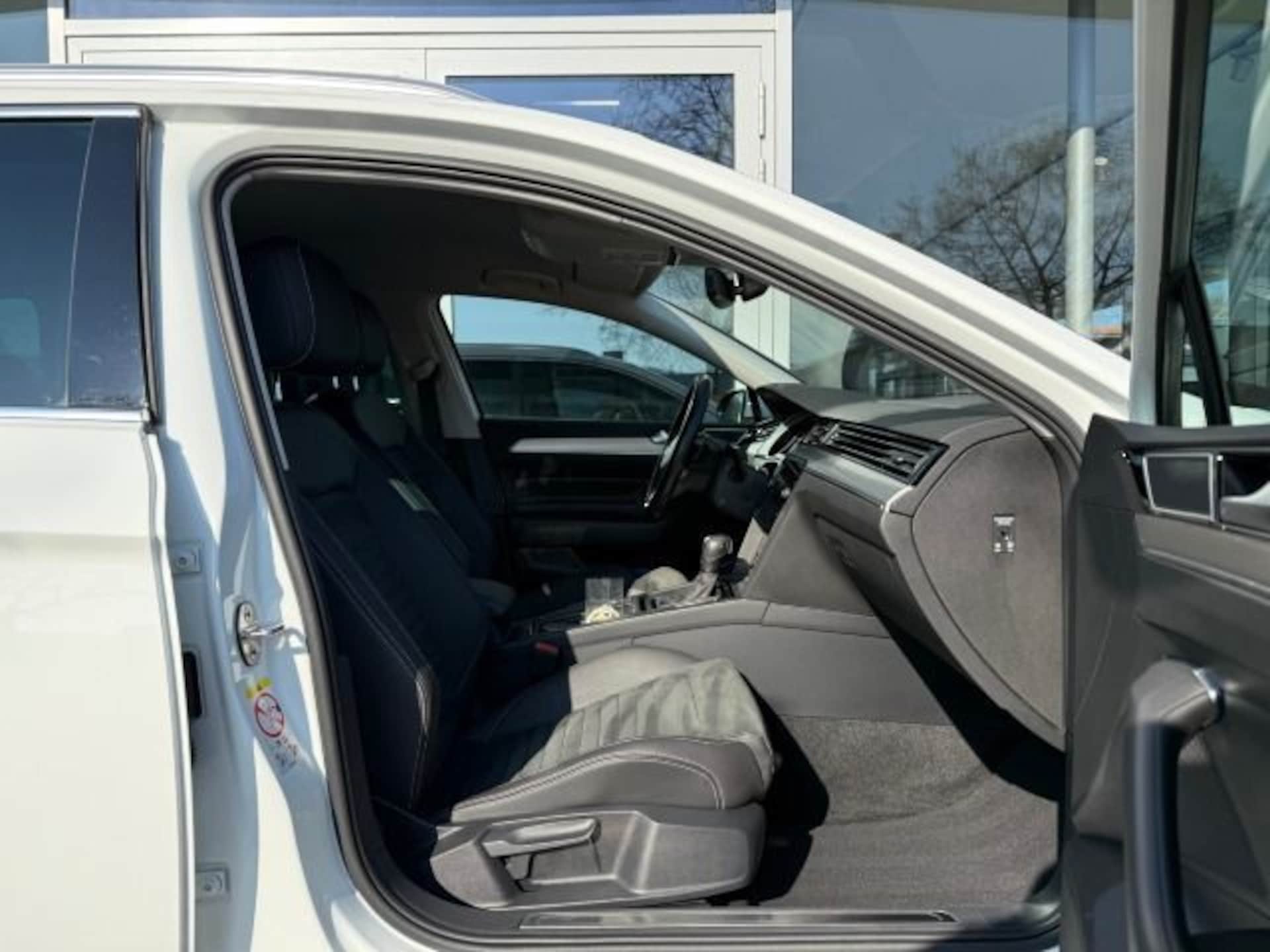 Volkswagen Passat Variant Elegance
