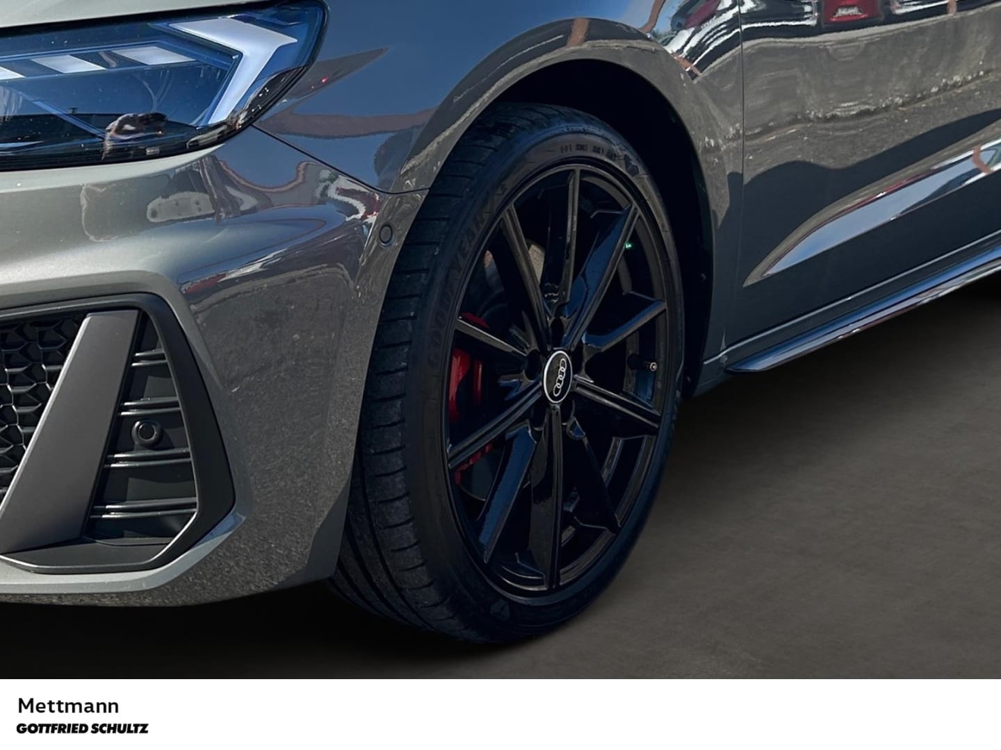 Bild über Audi A1 Sportback S line 40 TFSI S tronic - für weitere Informationen kontaktieren Sie den Audi Partner