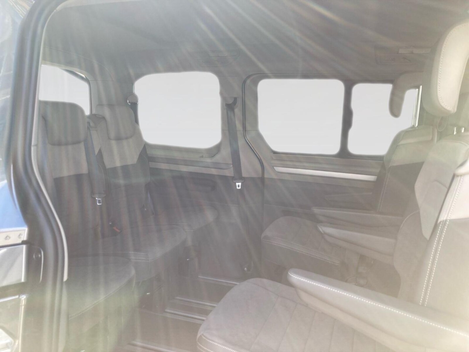 Volkswagen Multivan – Bild 11