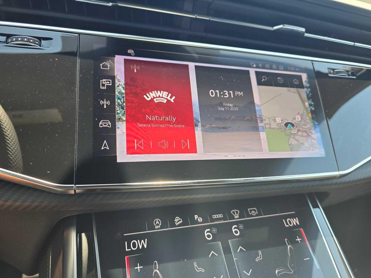 2025 Audi RS Q8 Base - Photo 28