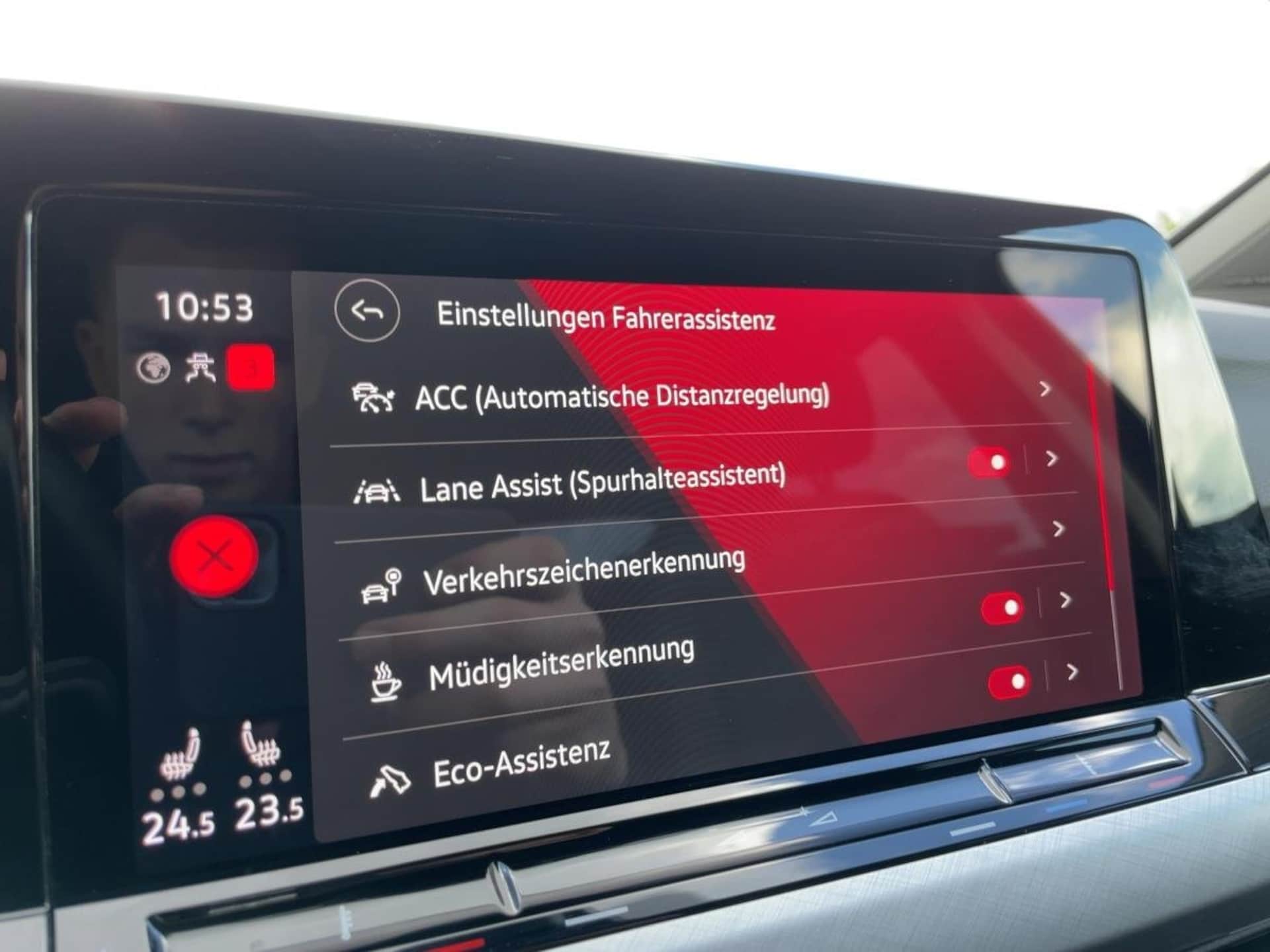Volkswagen Golf Life