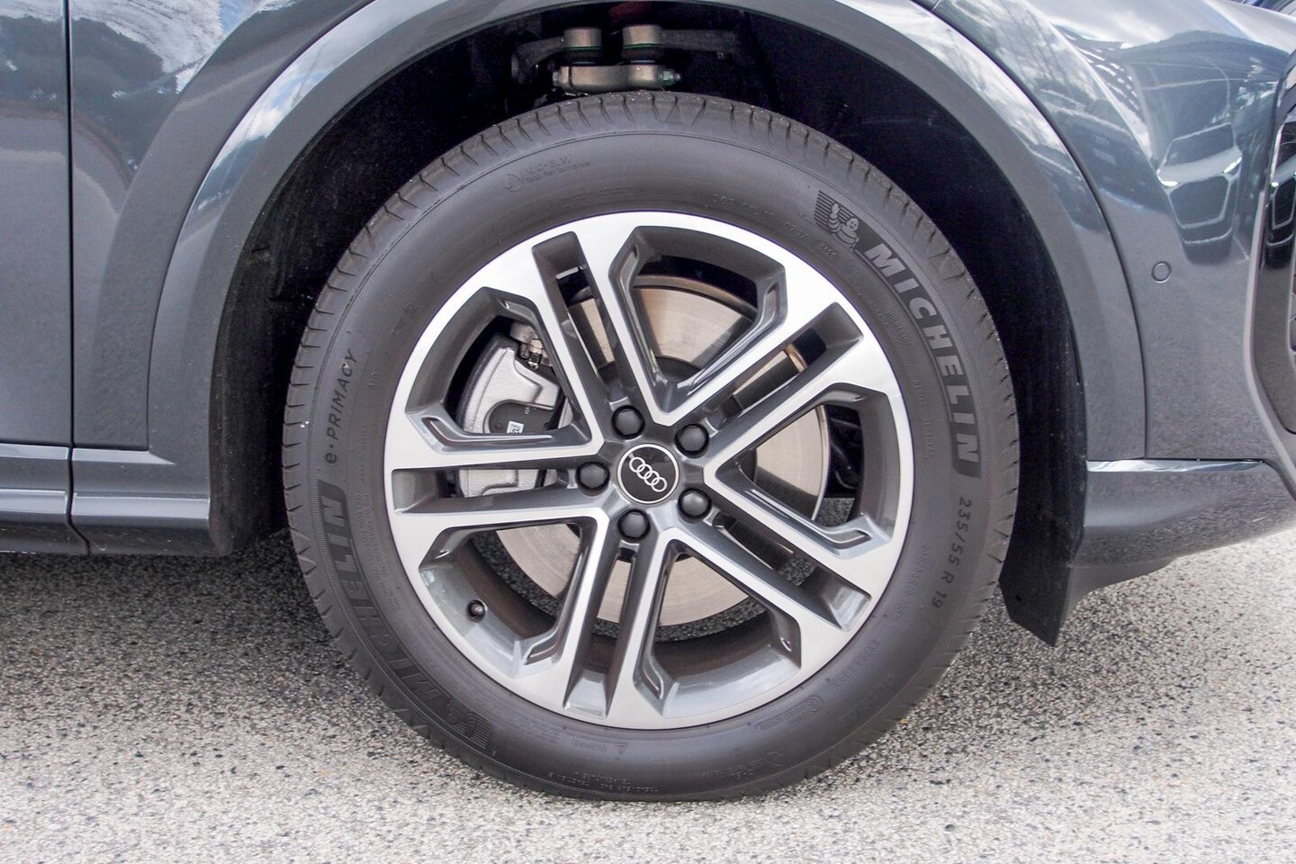 Image about Audi Q5 SUV TDI quattro 150 kW