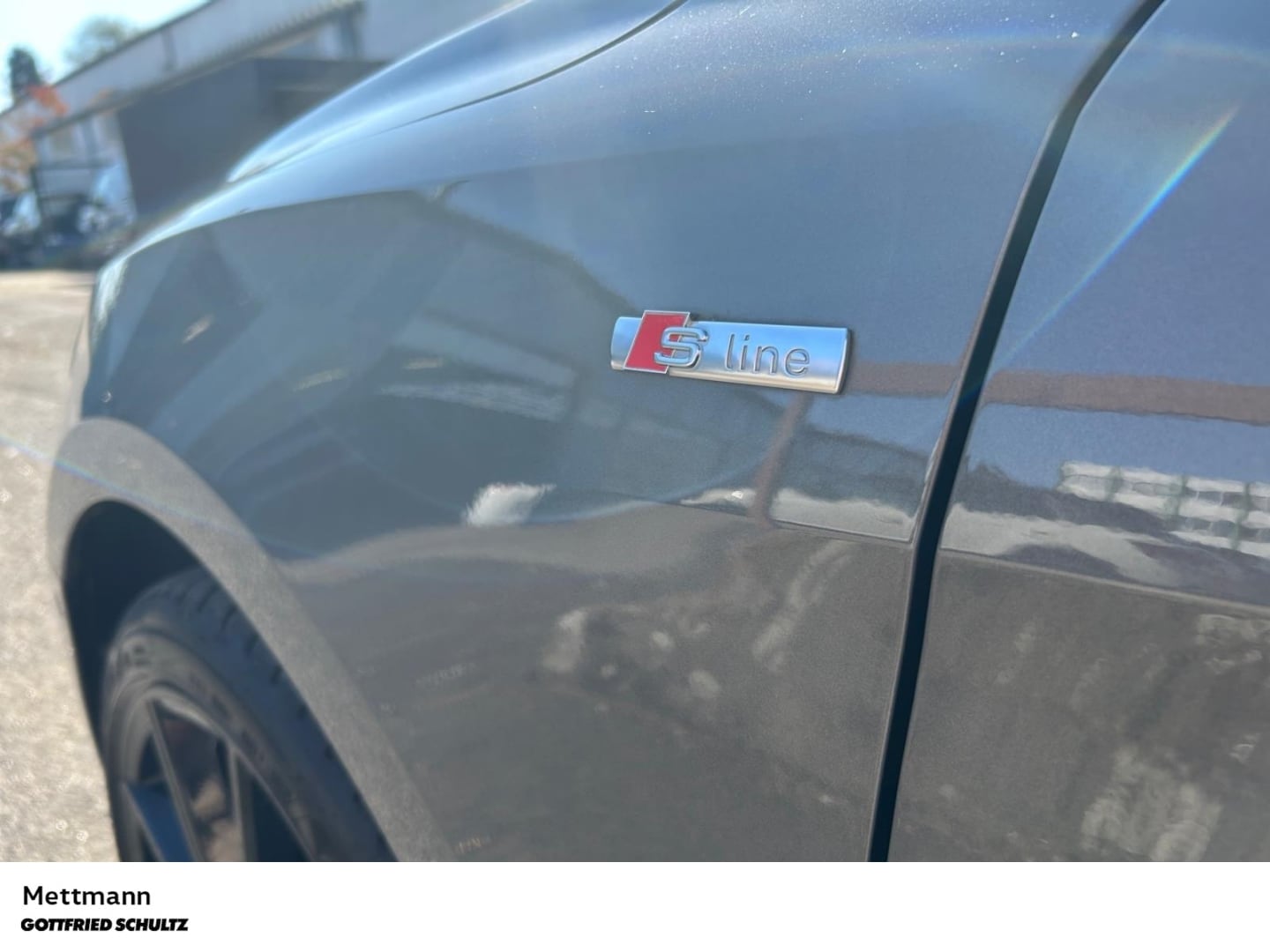 Bild über Audi A1 Sportback S line 40 TFSI S tronic - für weitere Informationen kontaktieren Sie den Audi Partner