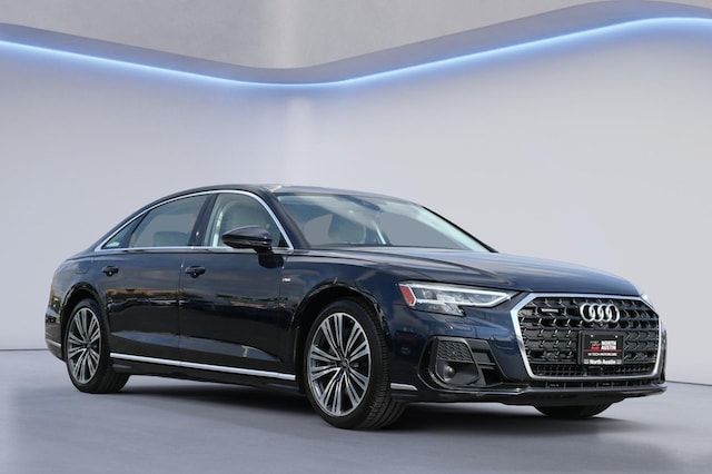 2022 Audi A8