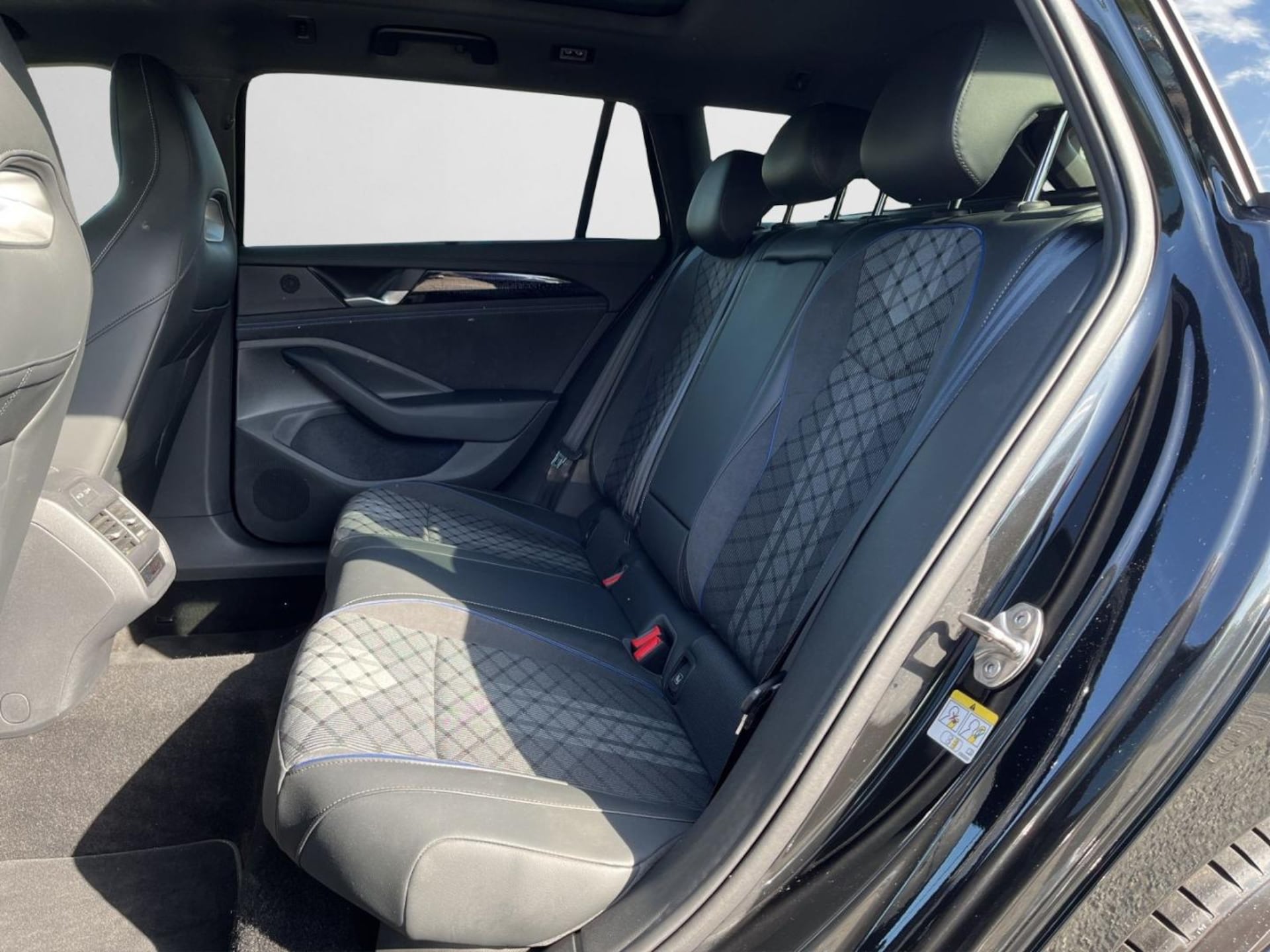 Volkswagen Passat R-Line