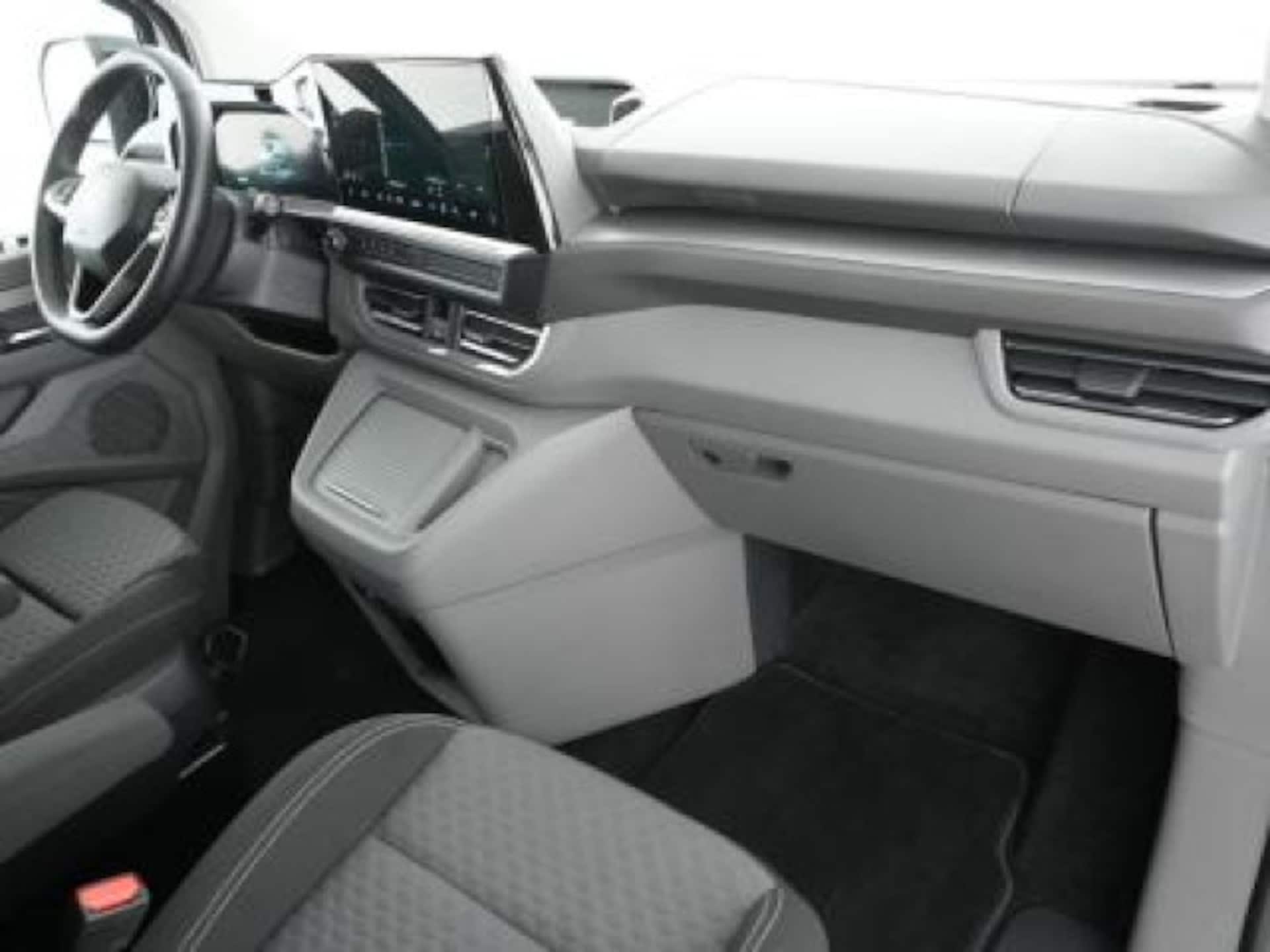 Volkswagen e-Caravelle Life