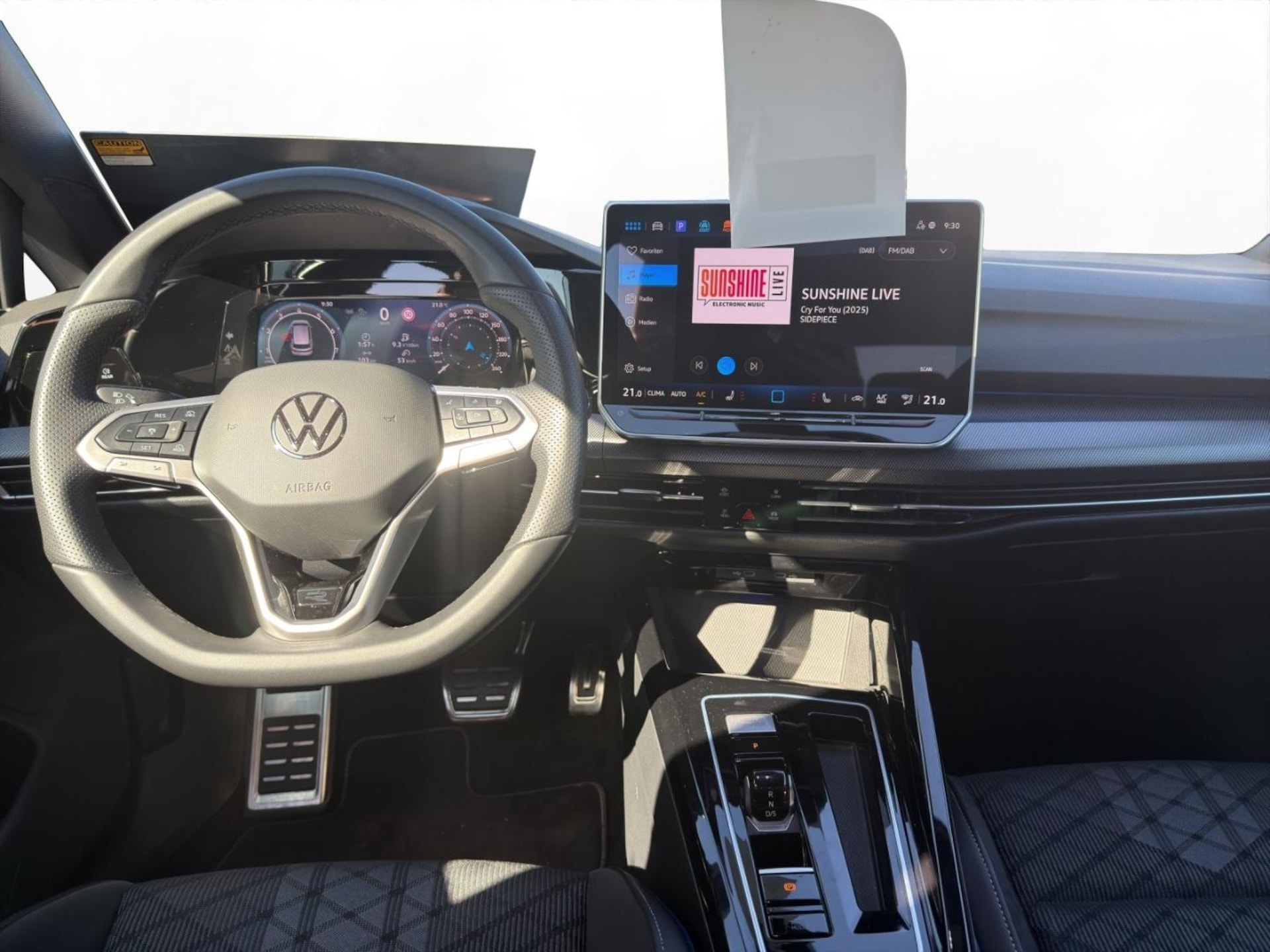 Volkswagen Golf R-Line