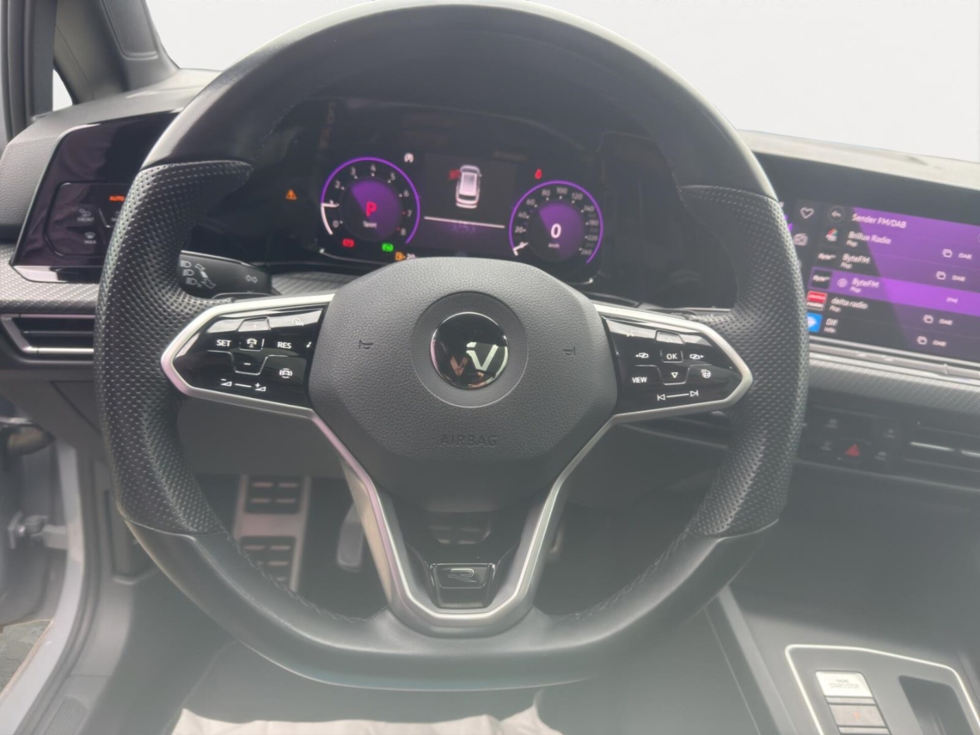 Volkswagen Golf Variant R-Line