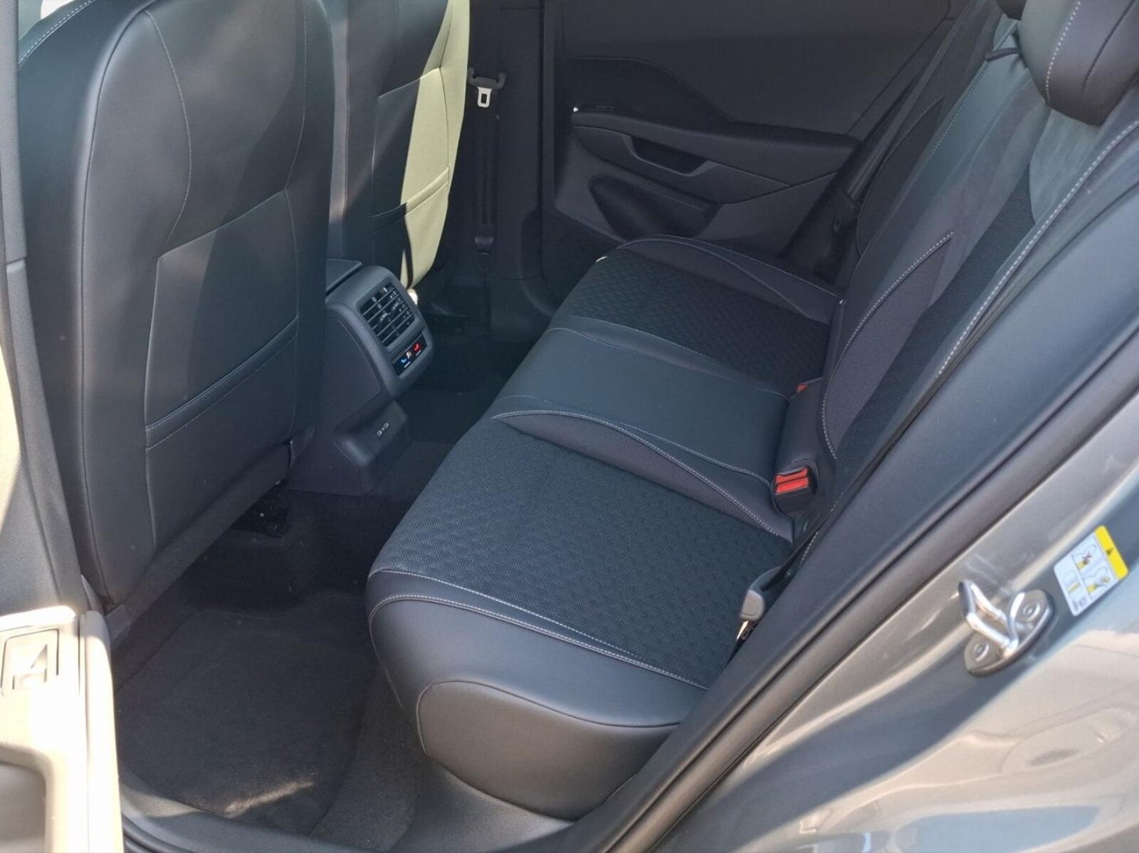 Volkswagen T-Roc – Bild 3
