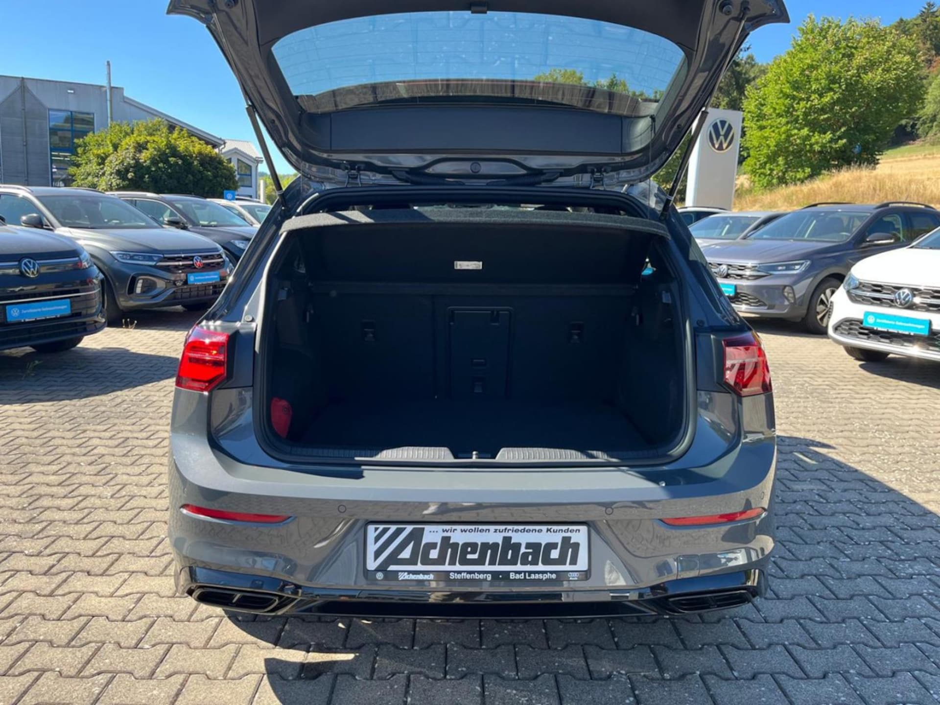 Volkswagen Golf R-Line