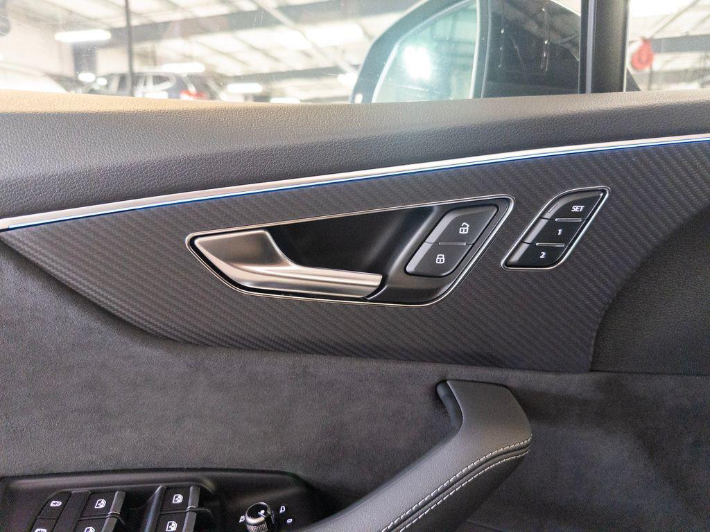 2026 Audi SQ7 Premium Plus - Photo 23