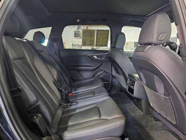 2023 Audi Q7 Premium Plus - Photo 12