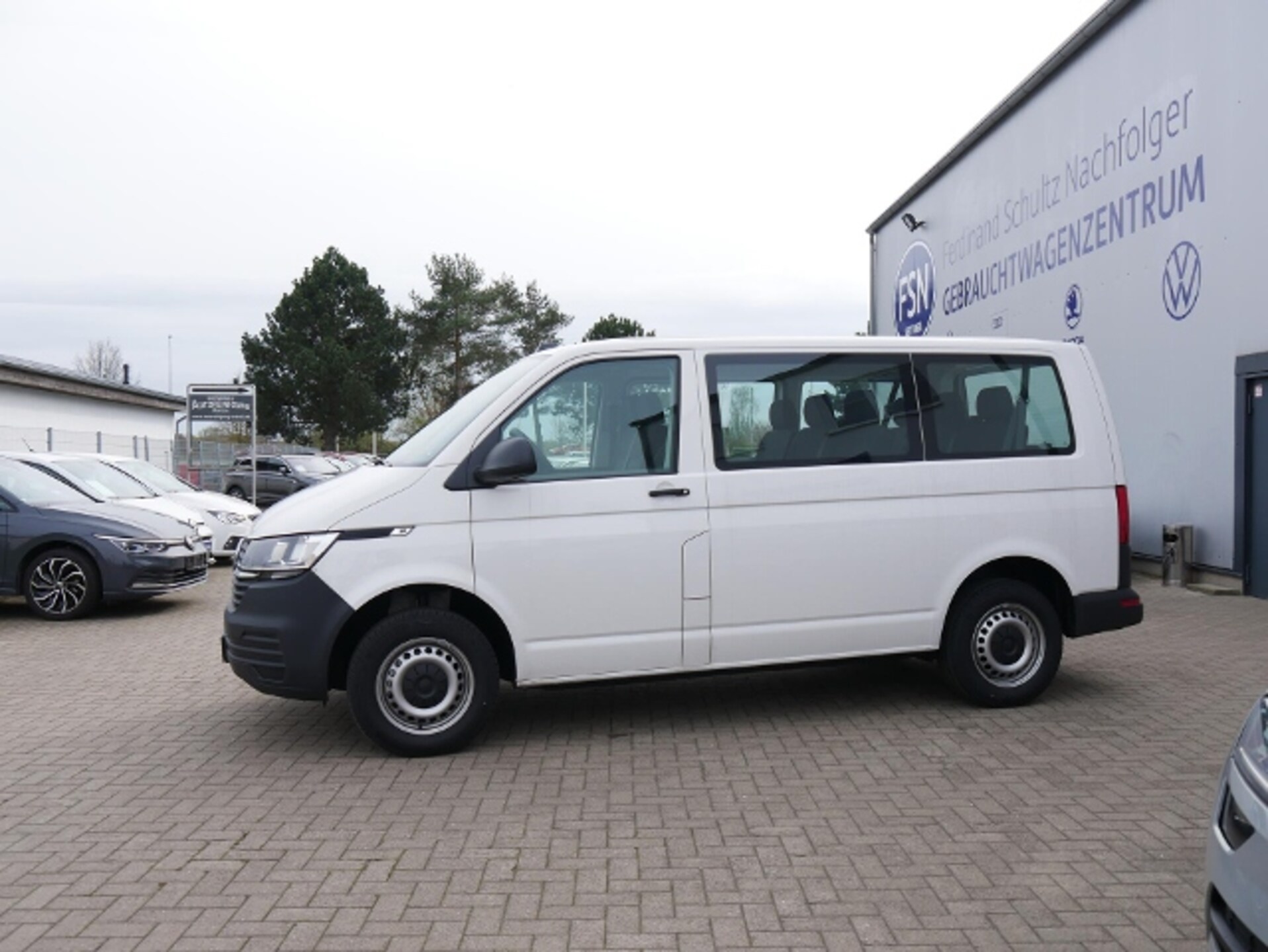 Volkswagen T6.1 Transporter Kombi kurzer Radstand