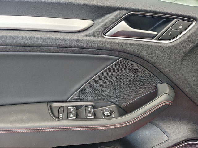 Image about Audi S3 Limousine TFSI quattro S tronic