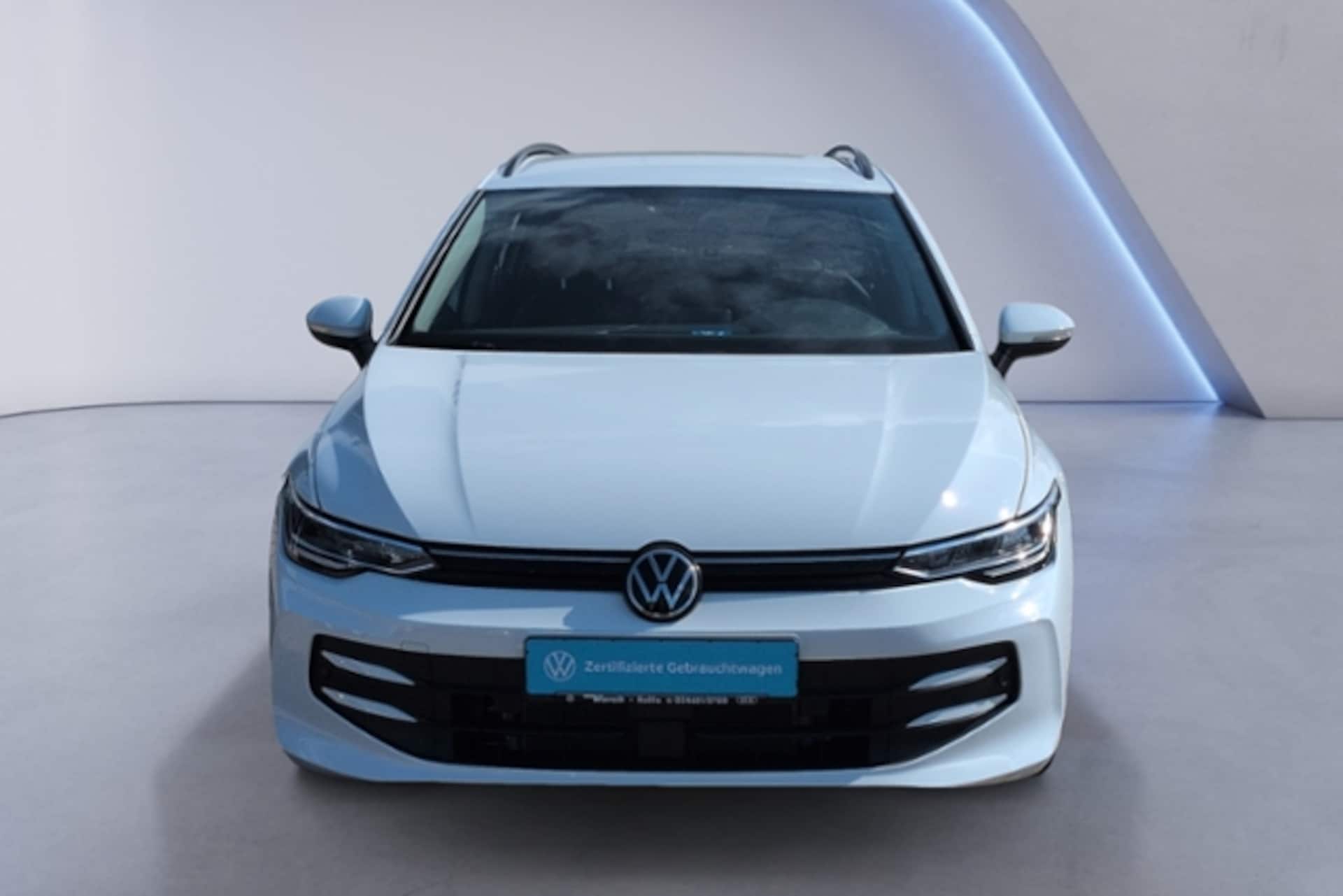 Volkswagen Golf Variant Life